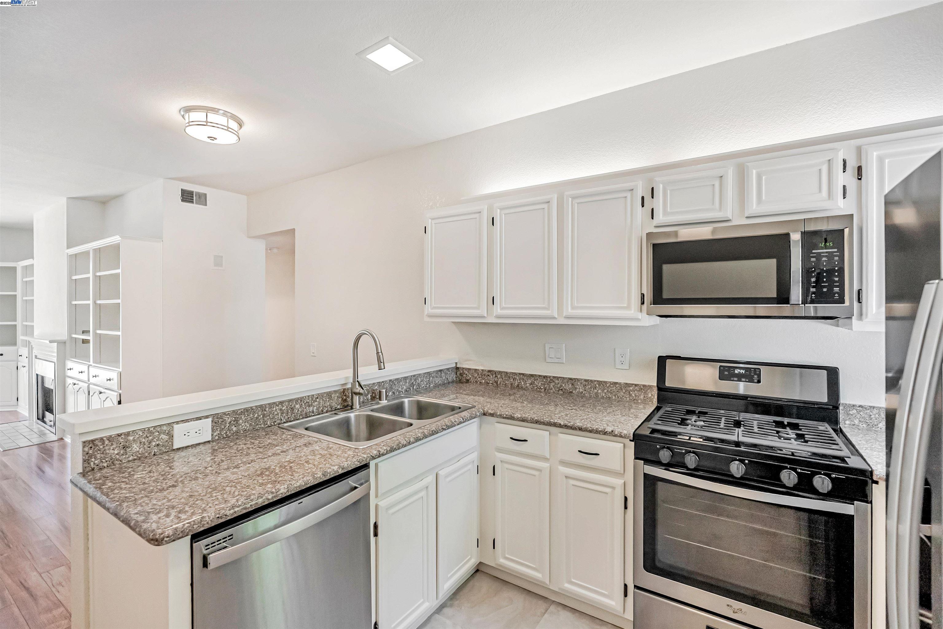 Photo #9: 41101444 Listing: Photo #9