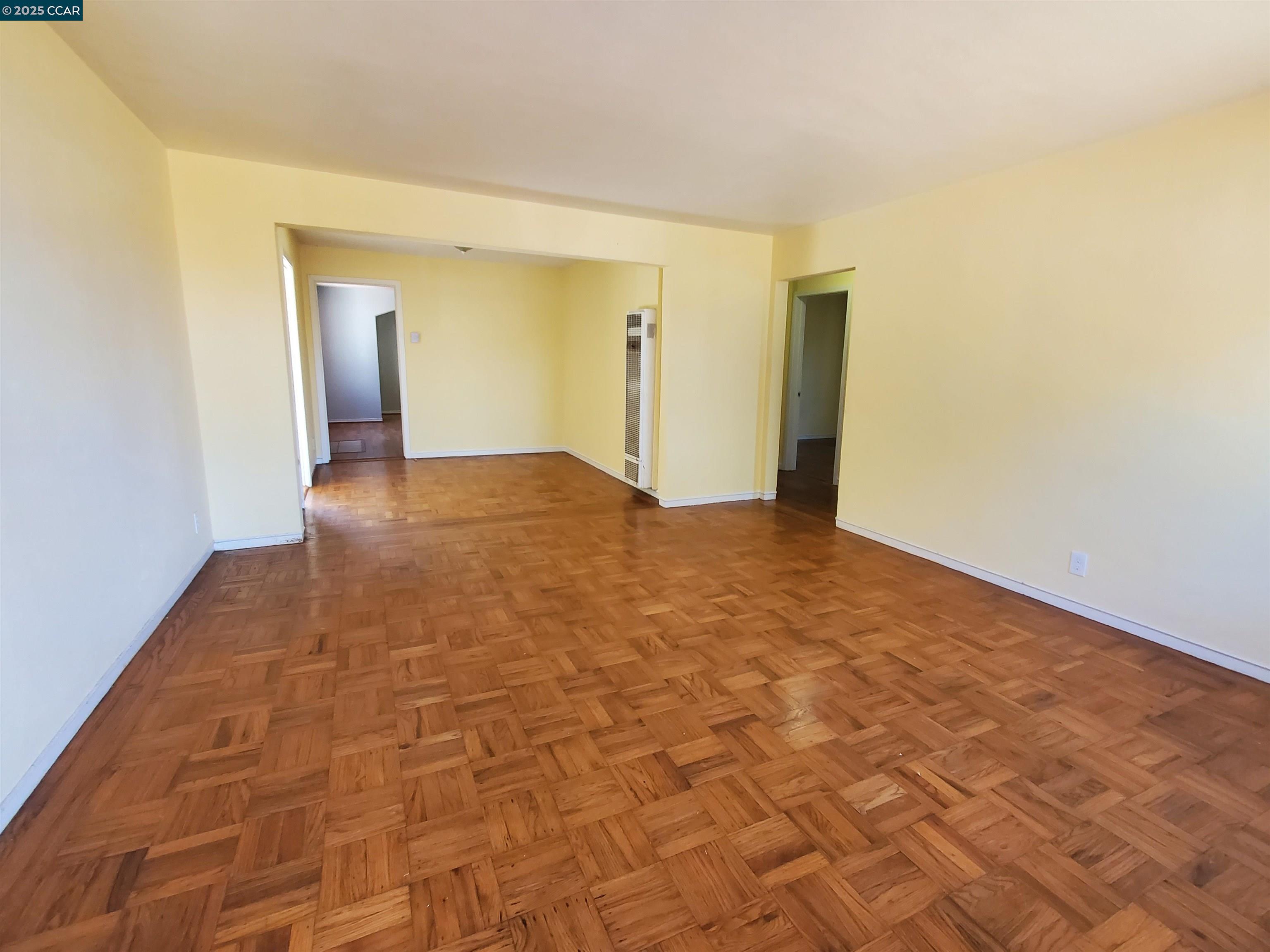 Detail Gallery Image 4 of 29 For 766 38th St, Richmond,  CA 94805 - 4 Beds | 2 Baths