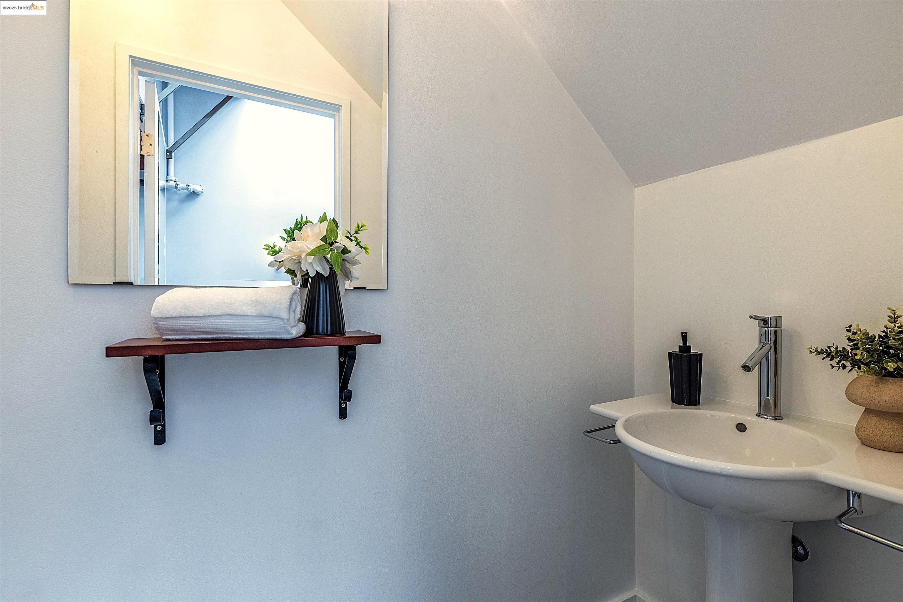 Photo #6: 41101455 Listing 
