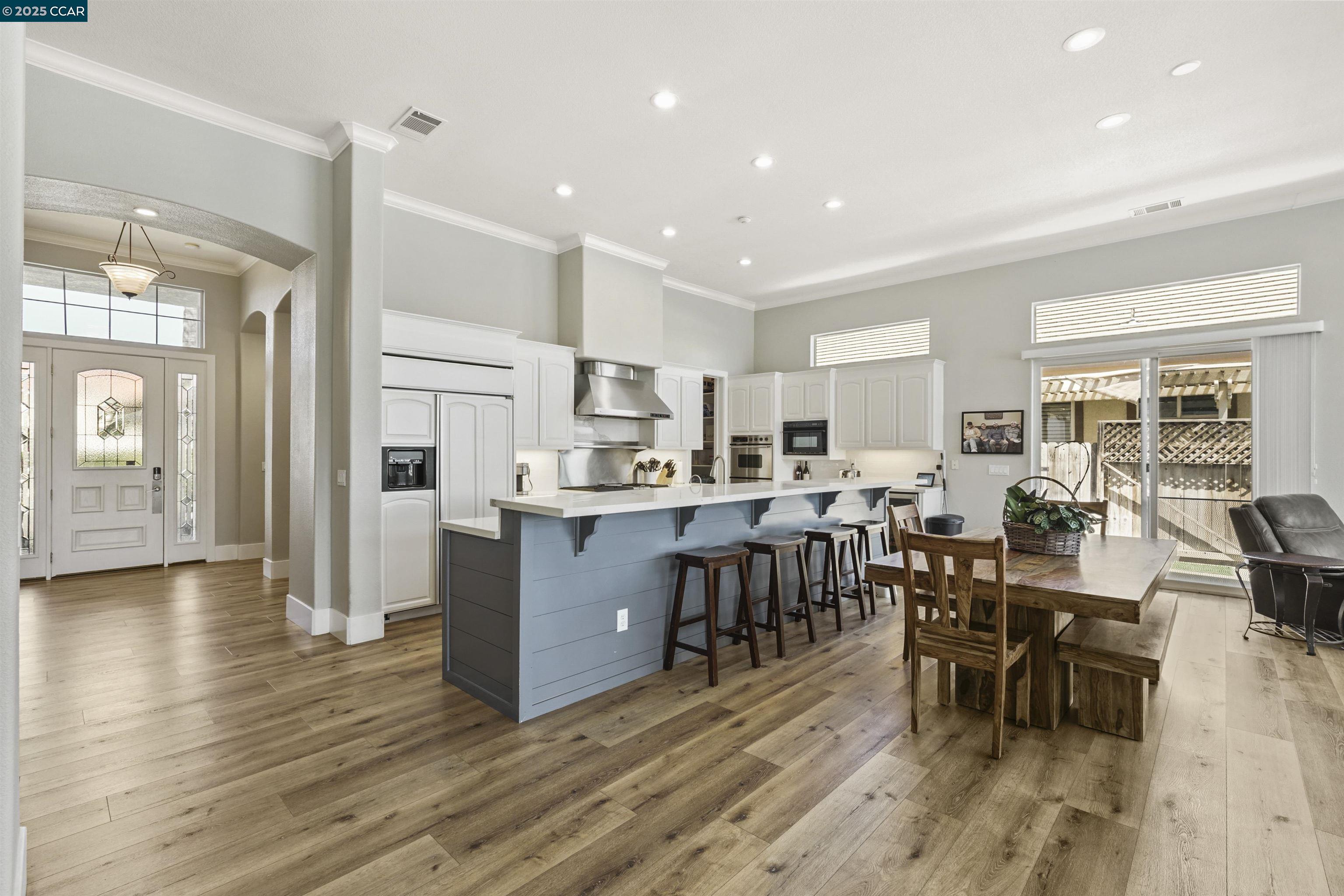 Detail Gallery Image 11 of 56 For 3974 Bolinas Pl, Discovery Bay,  CA 94505 - 4 Beds | 3 Baths