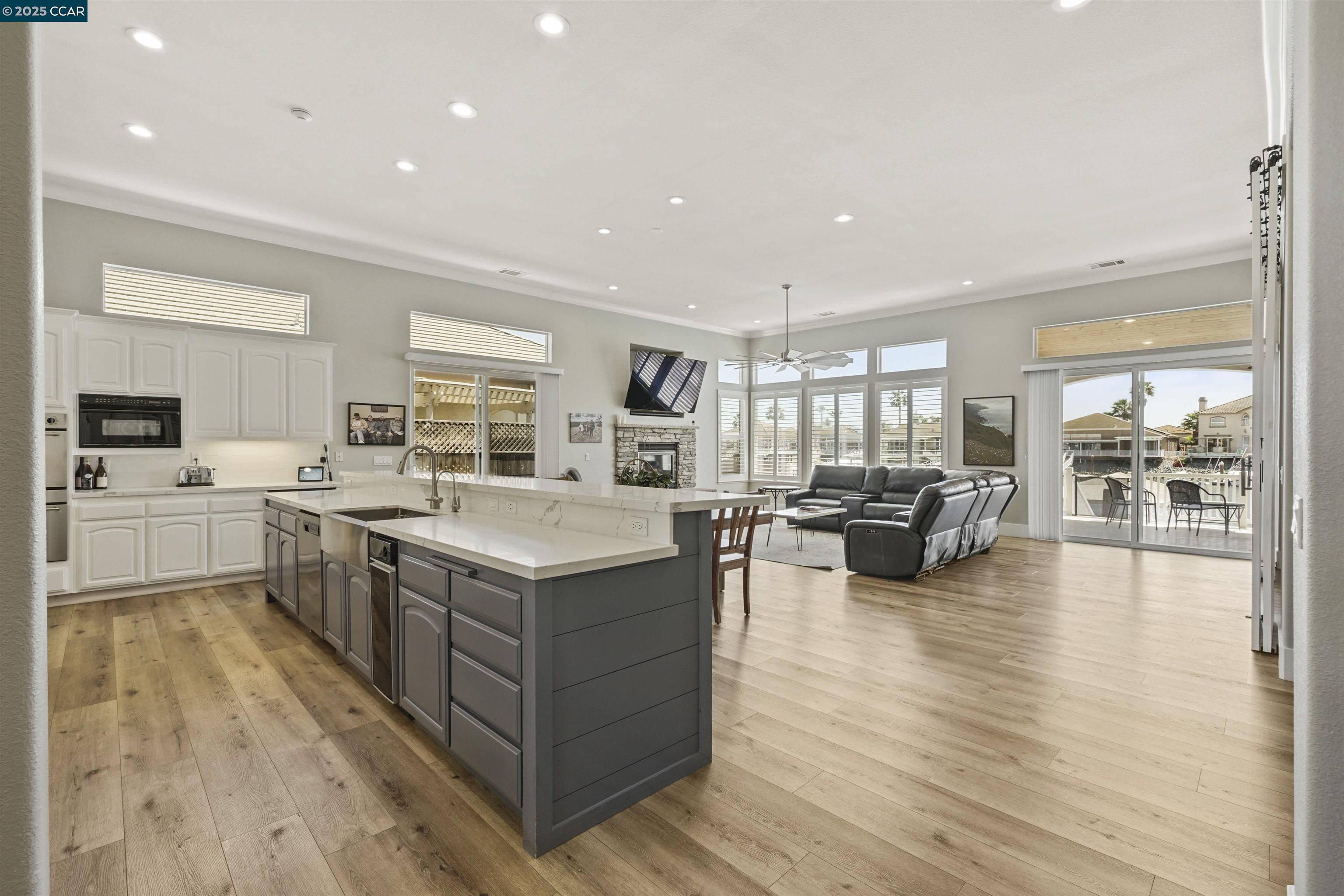 Detail Gallery Image 13 of 56 For 3974 Bolinas Pl, Discovery Bay,  CA 94505 - 4 Beds | 3 Baths