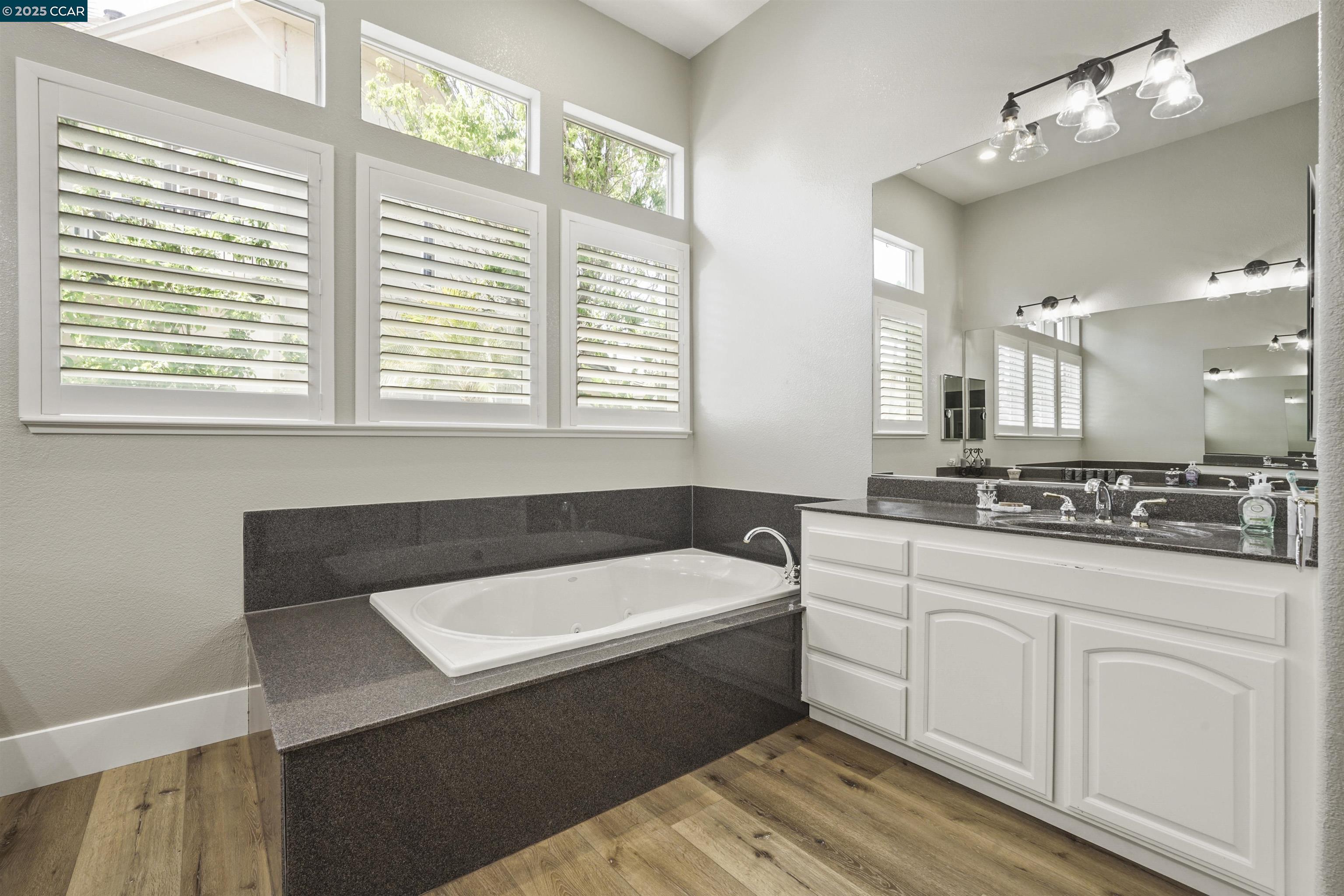Detail Gallery Image 32 of 56 For 3974 Bolinas Pl, Discovery Bay,  CA 94505 - 4 Beds | 3 Baths