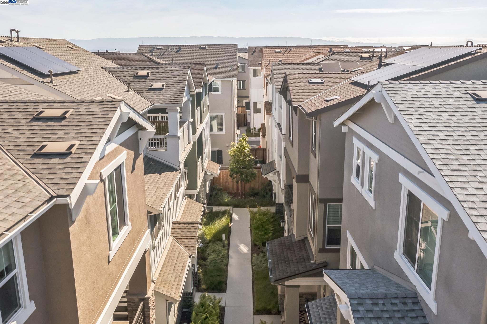 Detail Gallery Image 6 of 59 For 37231 Sand Bar Place, Newark,  CA 94560 - 4 Beds | 3/1 Baths