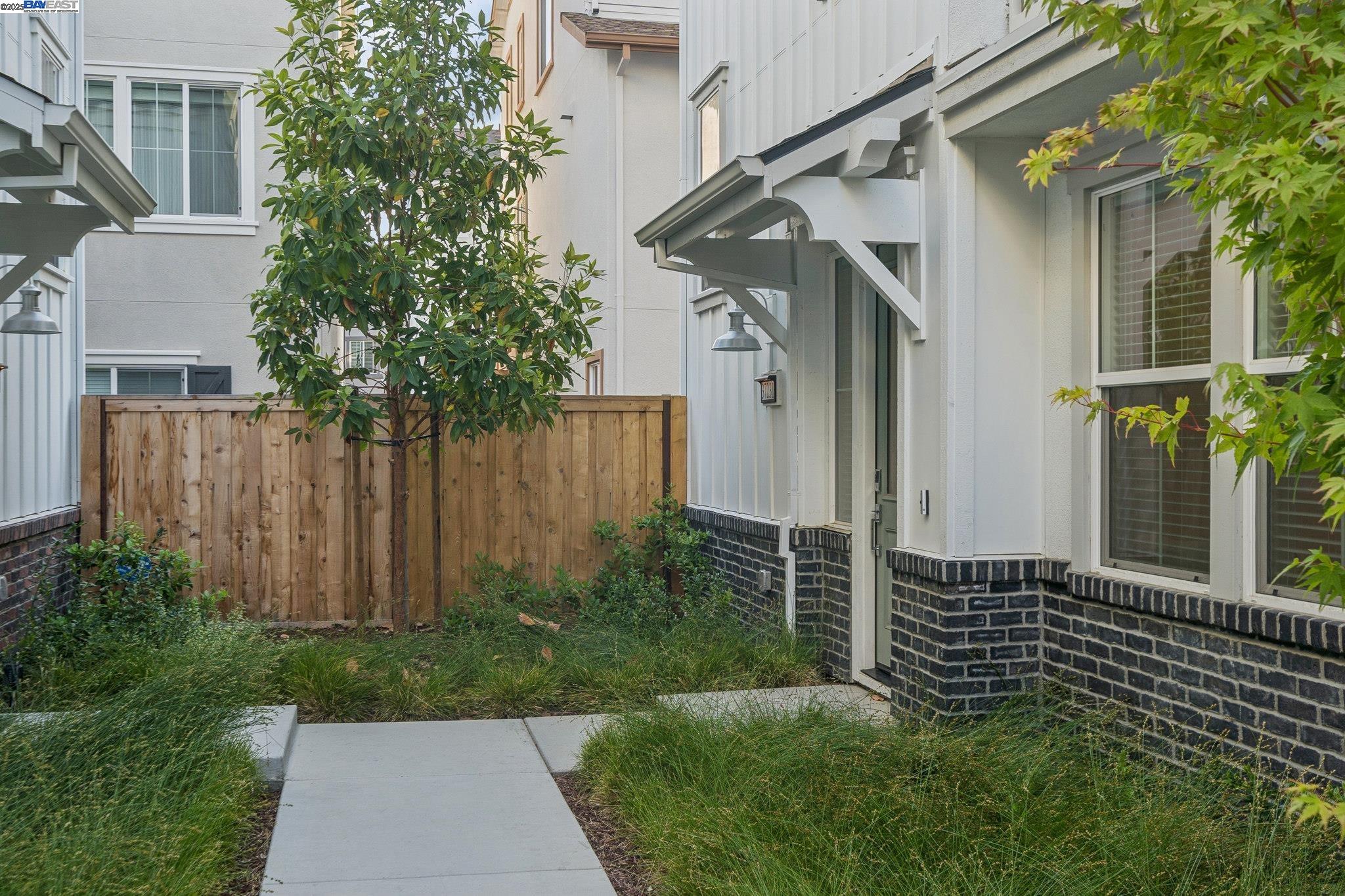 Detail Gallery Image 9 of 59 For 37231 Sand Bar Place, Newark,  CA 94560 - 4 Beds | 3/1 Baths