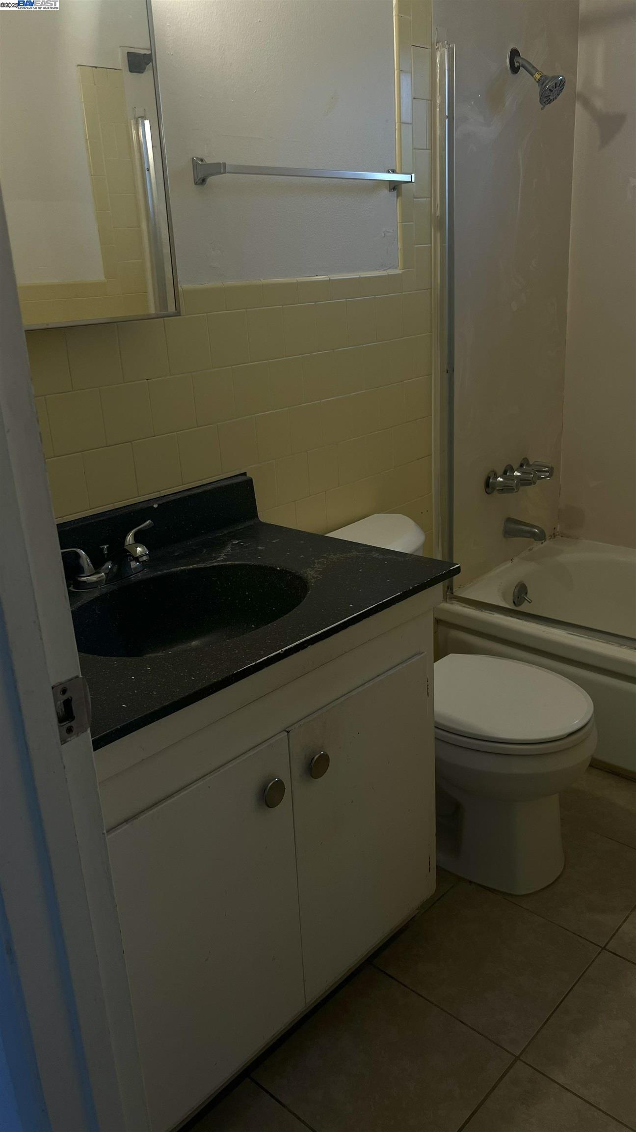 21788 Thelma ST # 4, Hayward, California 94541, 2 Bedrooms Bedrooms, 3 Rooms Rooms,1 BathroomBathrooms,Residential Lease,For Rent,21788 Thelma ST # 4,41101465
