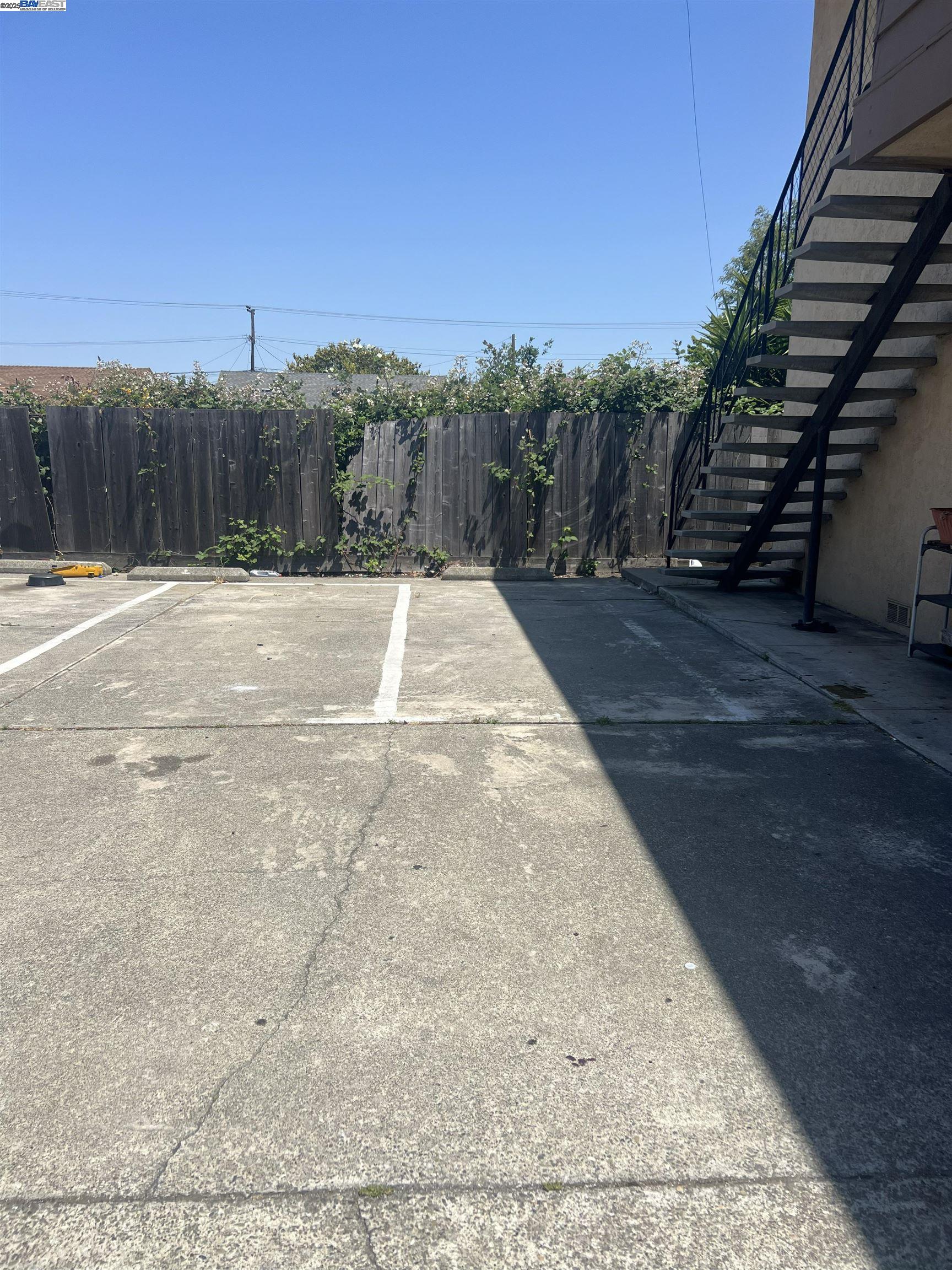 21788 Thelma ST # 4, Hayward, California 94541, 2 Bedrooms Bedrooms, 3 Rooms Rooms,1 BathroomBathrooms,Residential Lease,For Rent,21788 Thelma ST # 4,41101465