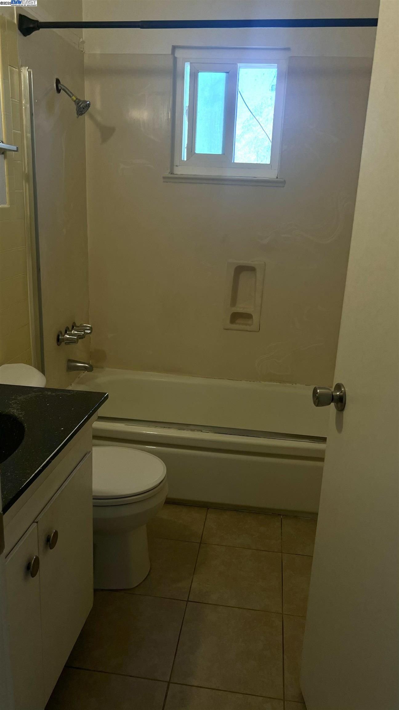 21788 Thelma ST # 4, Hayward, California 94541, 2 Bedrooms Bedrooms, 3 Rooms Rooms,1 BathroomBathrooms,Residential Lease,For Rent,21788 Thelma ST # 4,41101465