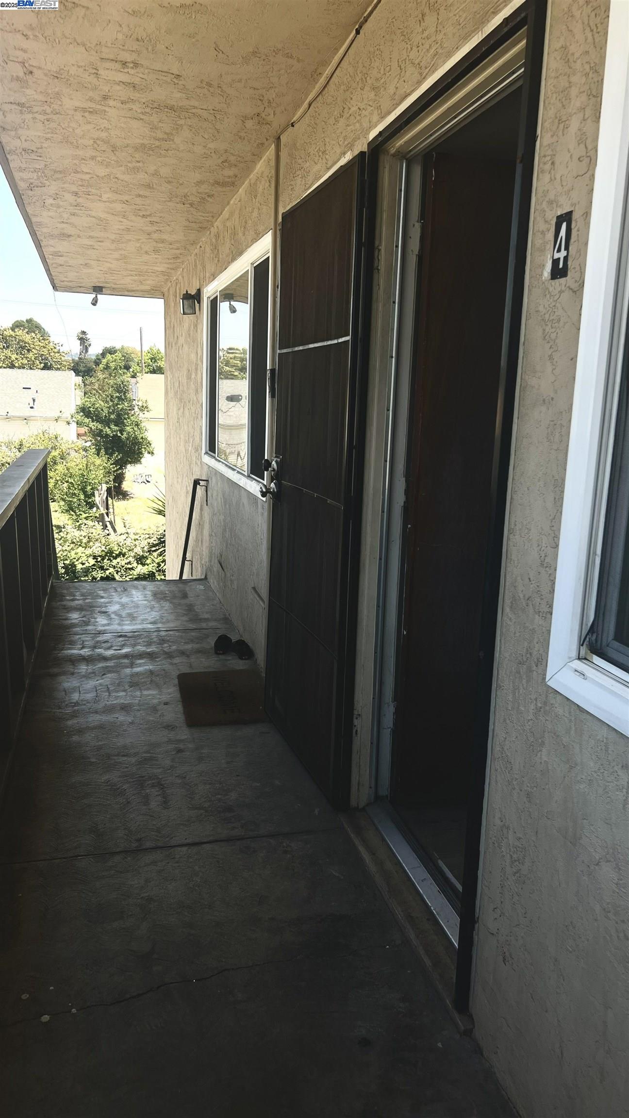 21788 Thelma ST # 4, Hayward, California 94541, 2 Bedrooms Bedrooms, 3 Rooms Rooms,1 BathroomBathrooms,Residential Lease,For Rent,21788 Thelma ST # 4,41101465