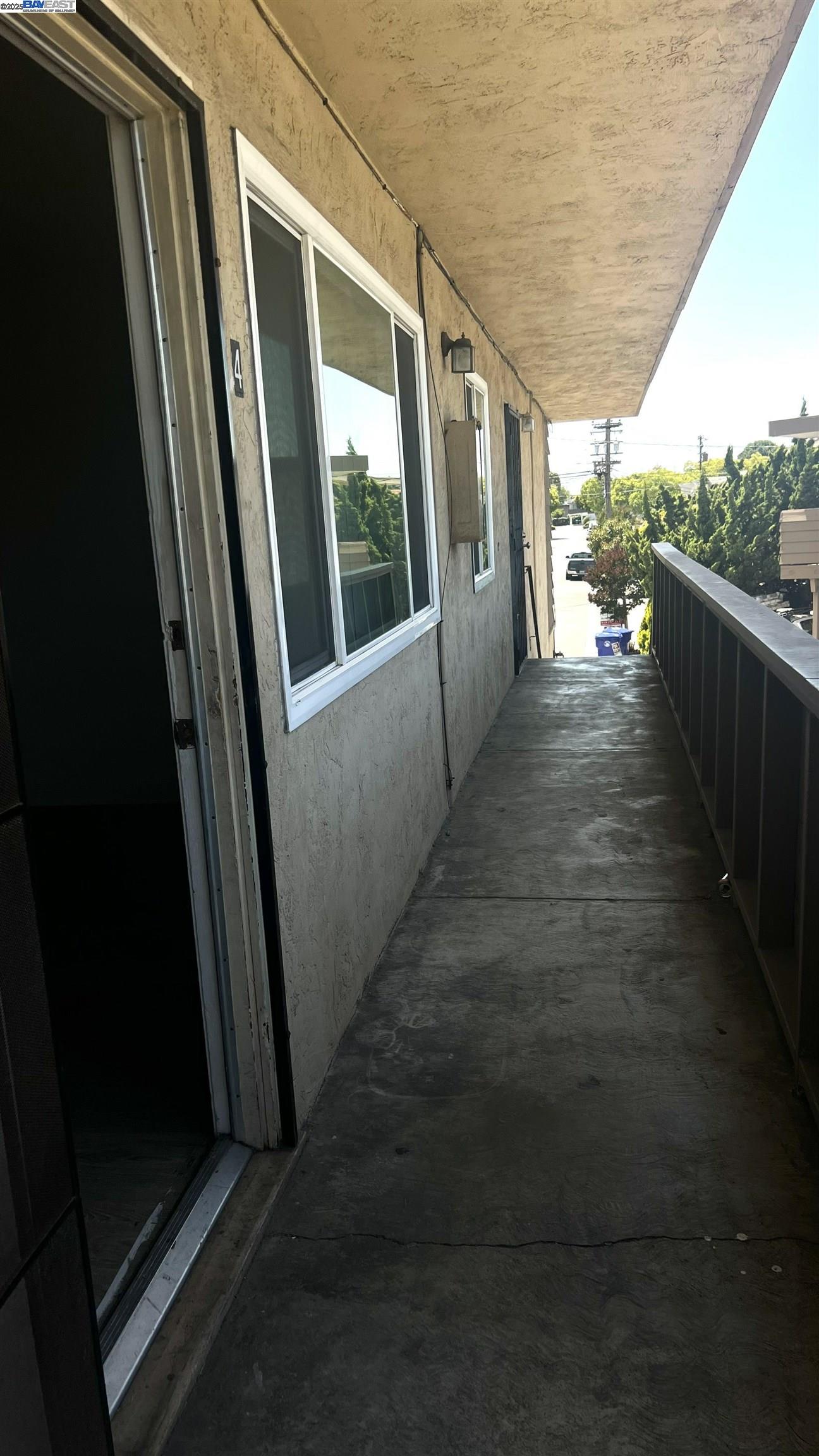21788 Thelma ST # 4, Hayward, California 94541, 2 Bedrooms Bedrooms, 3 Rooms Rooms,1 BathroomBathrooms,Residential Lease,For Rent,21788 Thelma ST # 4,41101465