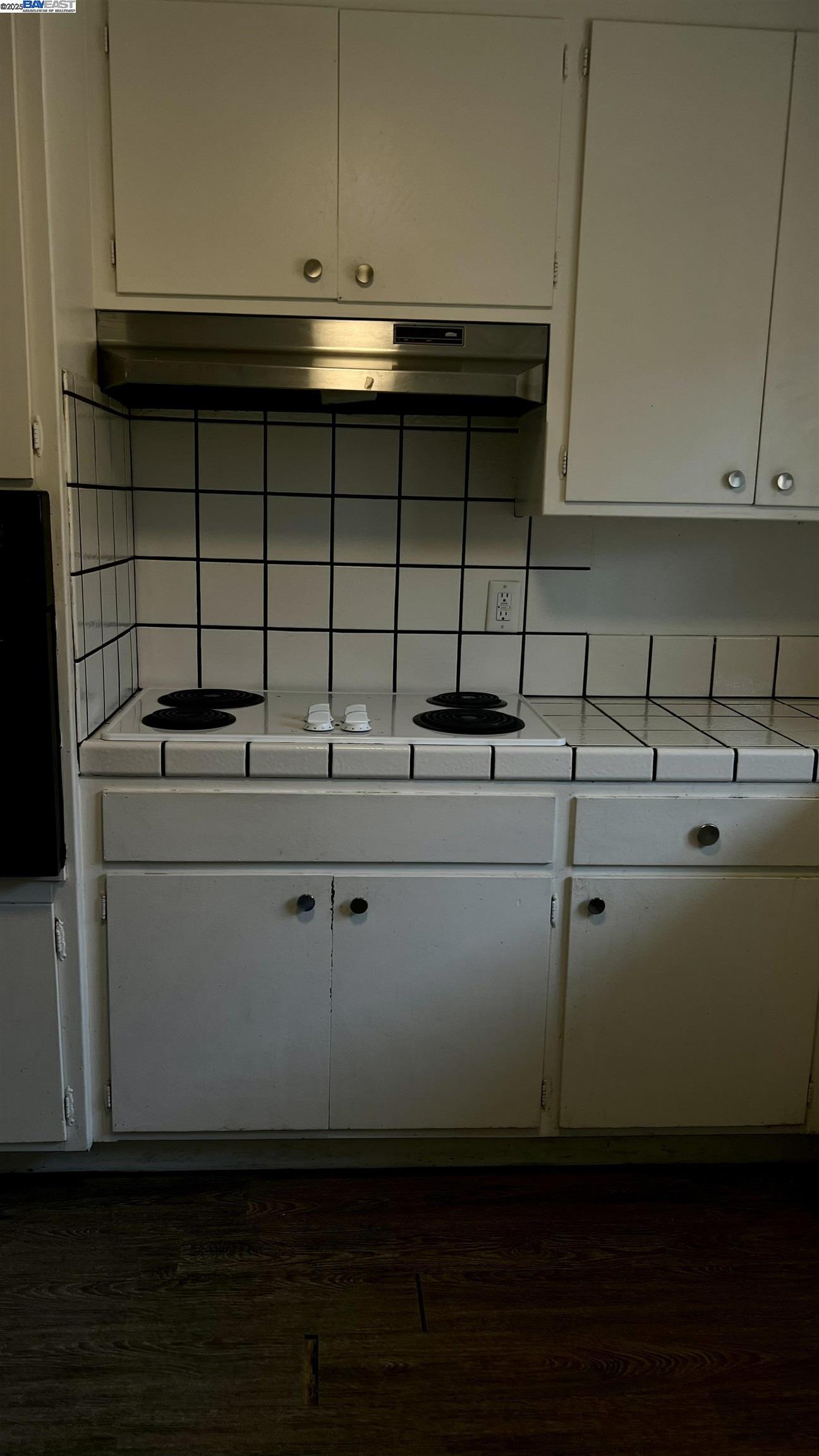 21788 Thelma ST # 4, Hayward, California 94541, 2 Bedrooms Bedrooms, 3 Rooms Rooms,1 BathroomBathrooms,Residential Lease,For Rent,21788 Thelma ST # 4,41101465
