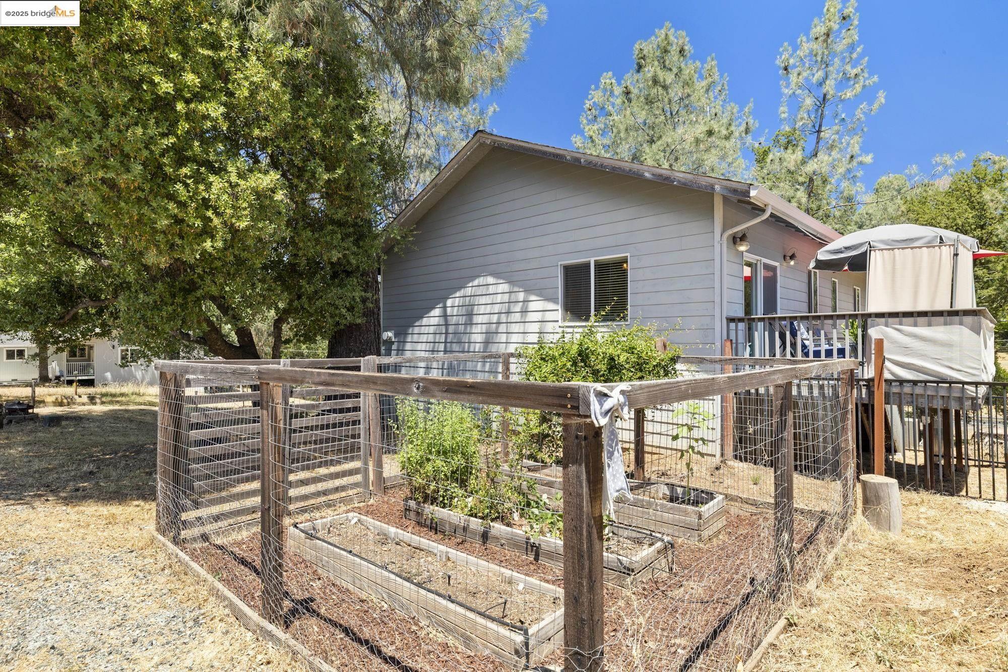 Detail Gallery Image 36 of 60 For 20686 Crest Pine Easement, Groveland,  CA 95321-9301 - 3 Beds | 2 Baths