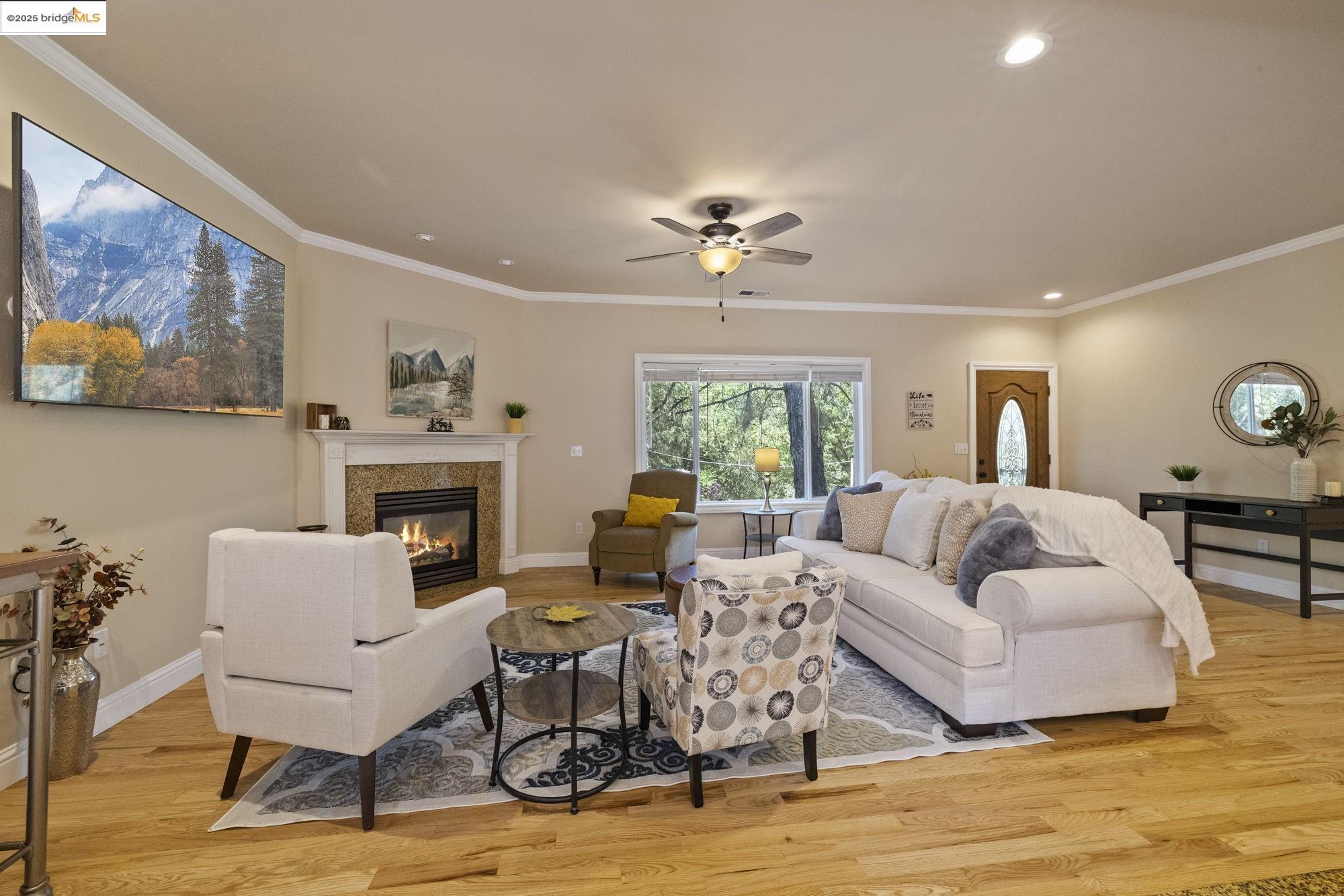 Detail Gallery Image 9 of 60 For 20686 Crest Pine Easement, Groveland,  CA 95321-9301 - 3 Beds | 2 Baths