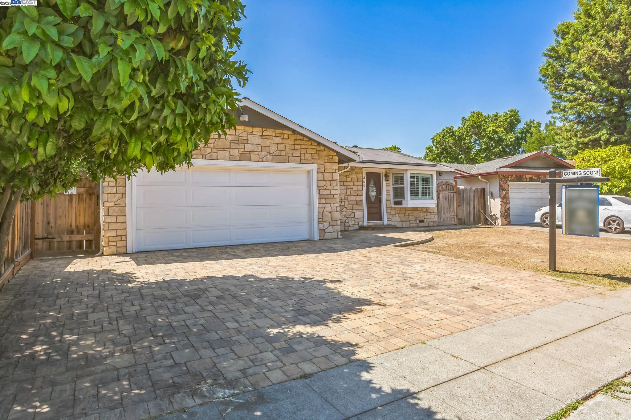 Detail Gallery Image 2 of 30 For 366 War Admiral Ave, San Jose,  CA 95111 - 3 Beds | 1 Baths