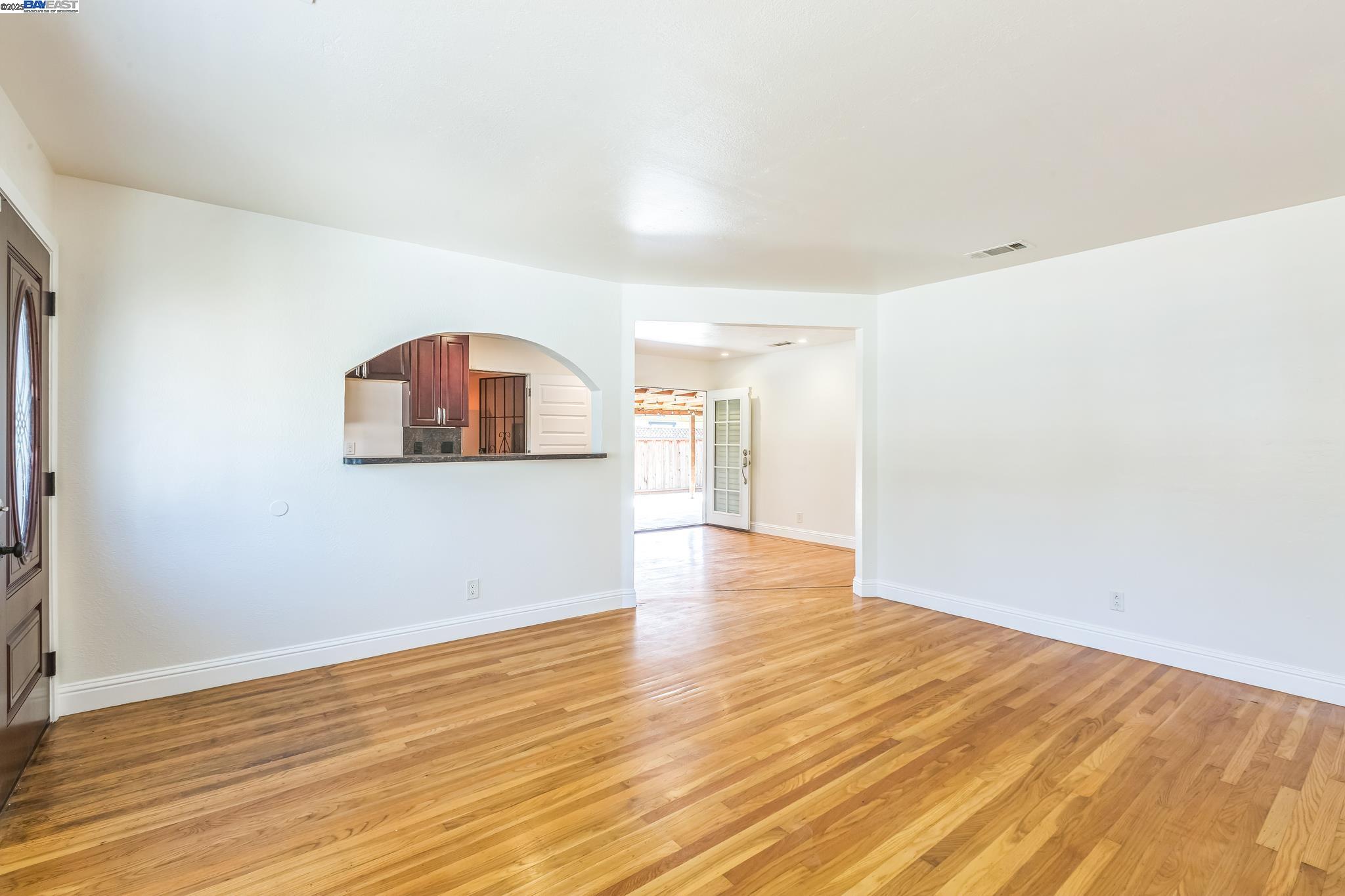 Detail Gallery Image 6 of 30 For 366 War Admiral Ave, San Jose,  CA 95111 - 3 Beds | 1 Baths
