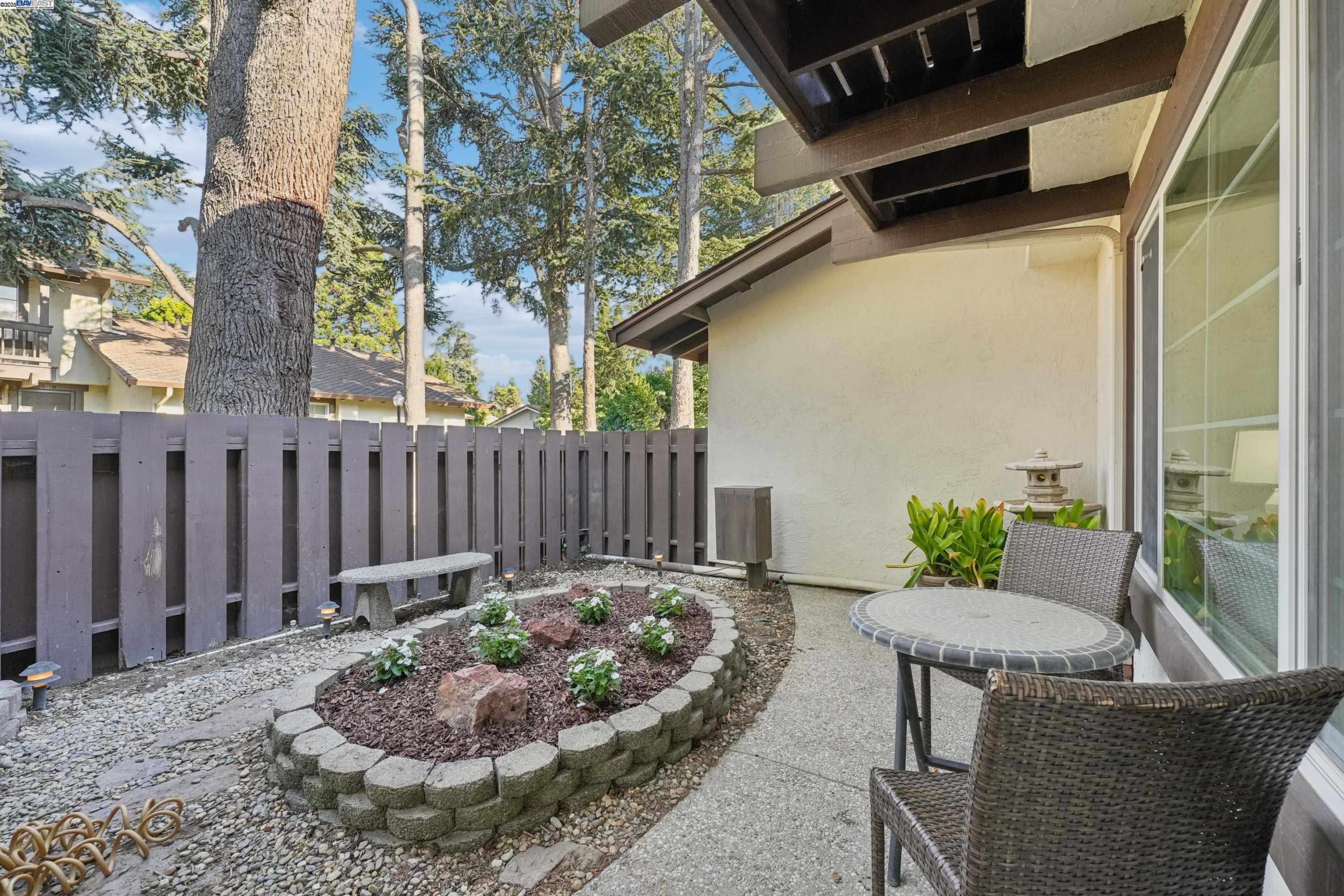 Photo #2: 41101475 Listing 