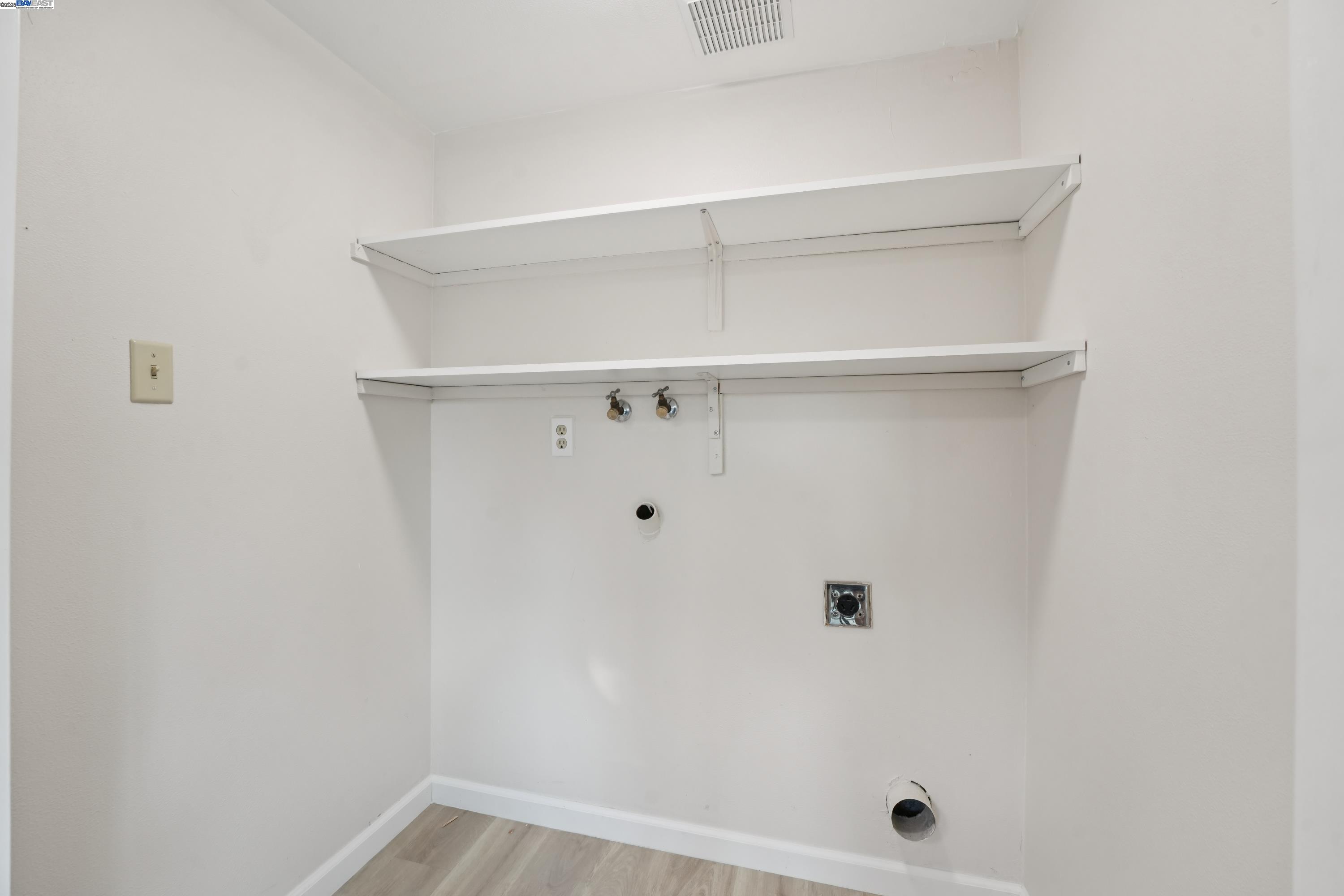 Photo #35: 41101475 Listing: Photo #35