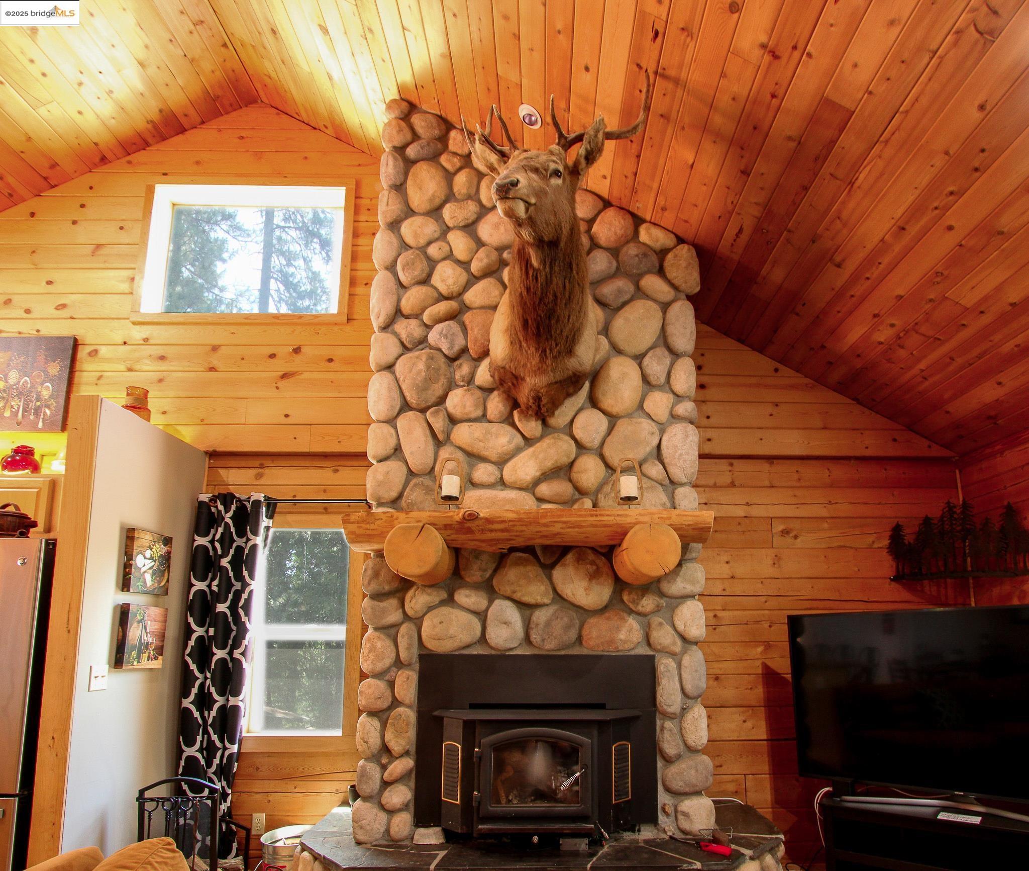 Detail Gallery Image 19 of 41 For 2936 E Highway 4, Murphys,  CA 95247 - 3 Beds | 2 Baths