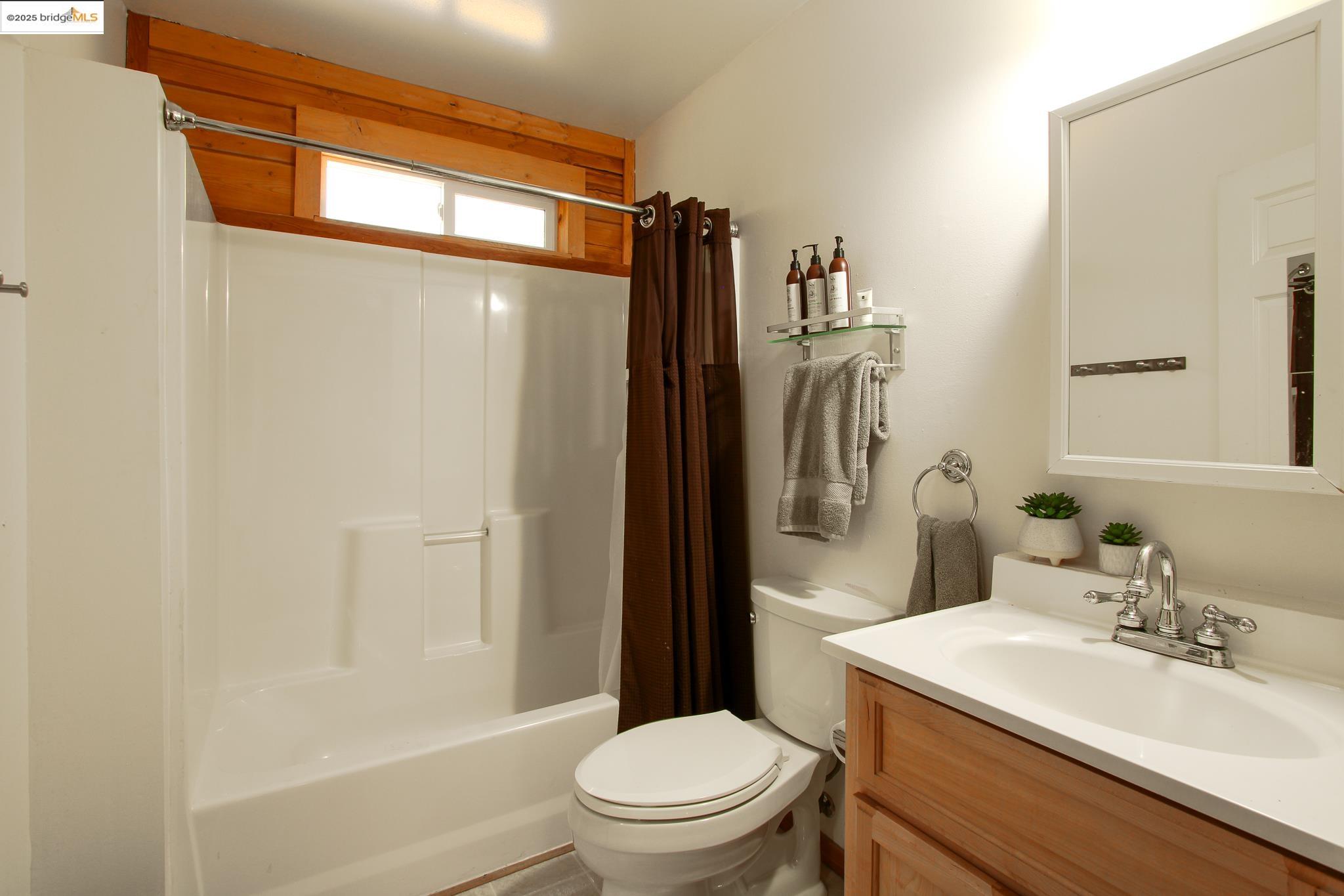 Detail Gallery Image 31 of 41 For 2936 E Highway 4, Murphys,  CA 95247 - 3 Beds | 2 Baths