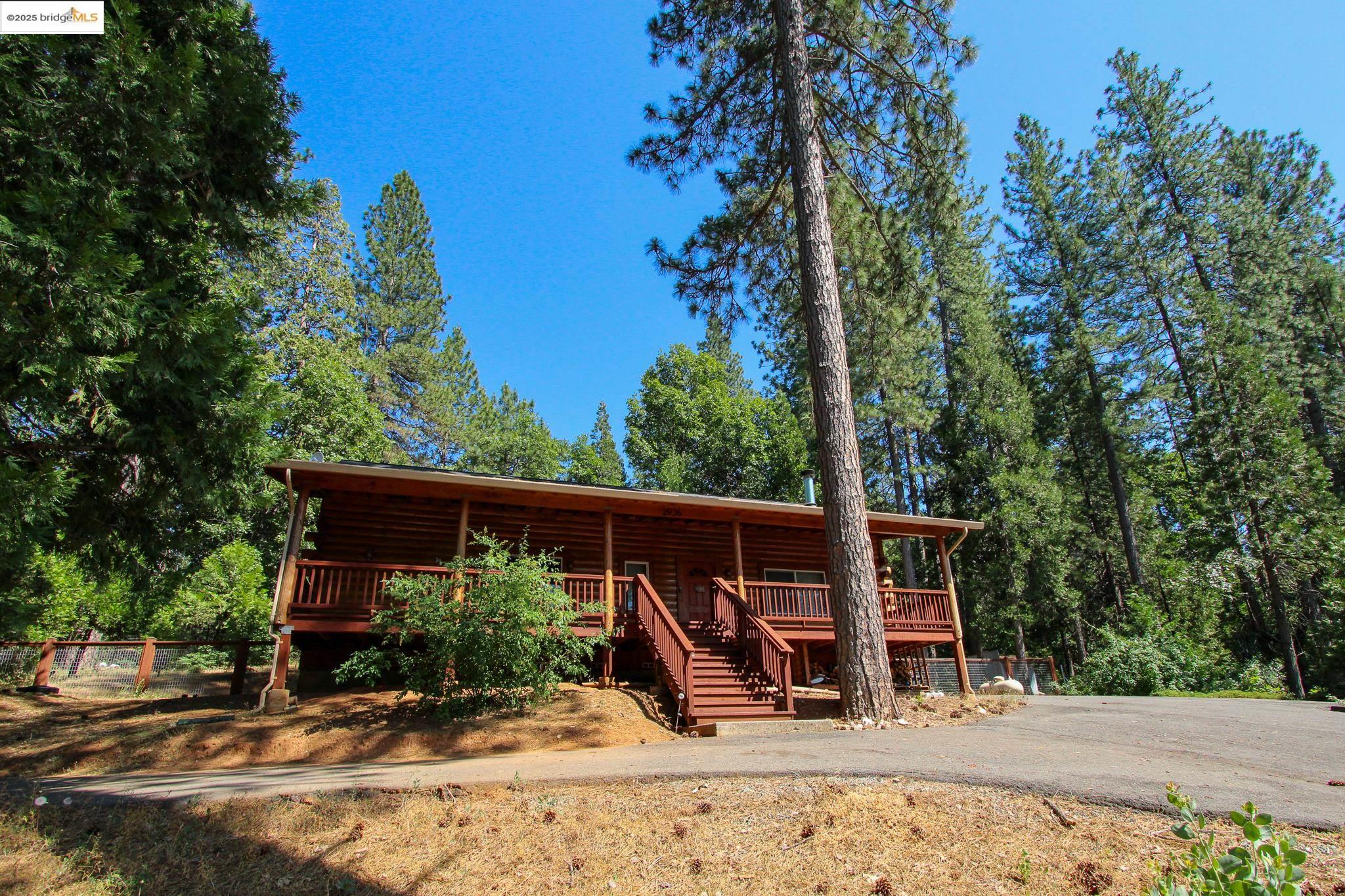 Detail Gallery Image 6 of 41 For 2936 E Highway 4, Murphys,  CA 95247 - 3 Beds | 2 Baths