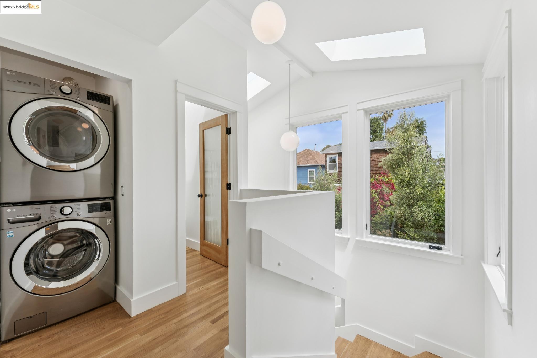 Detail Gallery Image 30 of 58 For 676 45th St, Oakland,  CA 94609 - – Beds | – Baths