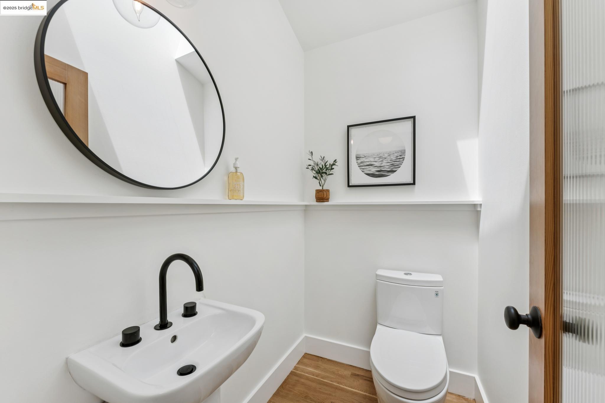 Detail Gallery Image 31 of 58 For 676 45th St, Oakland,  CA 94609 - – Beds | – Baths