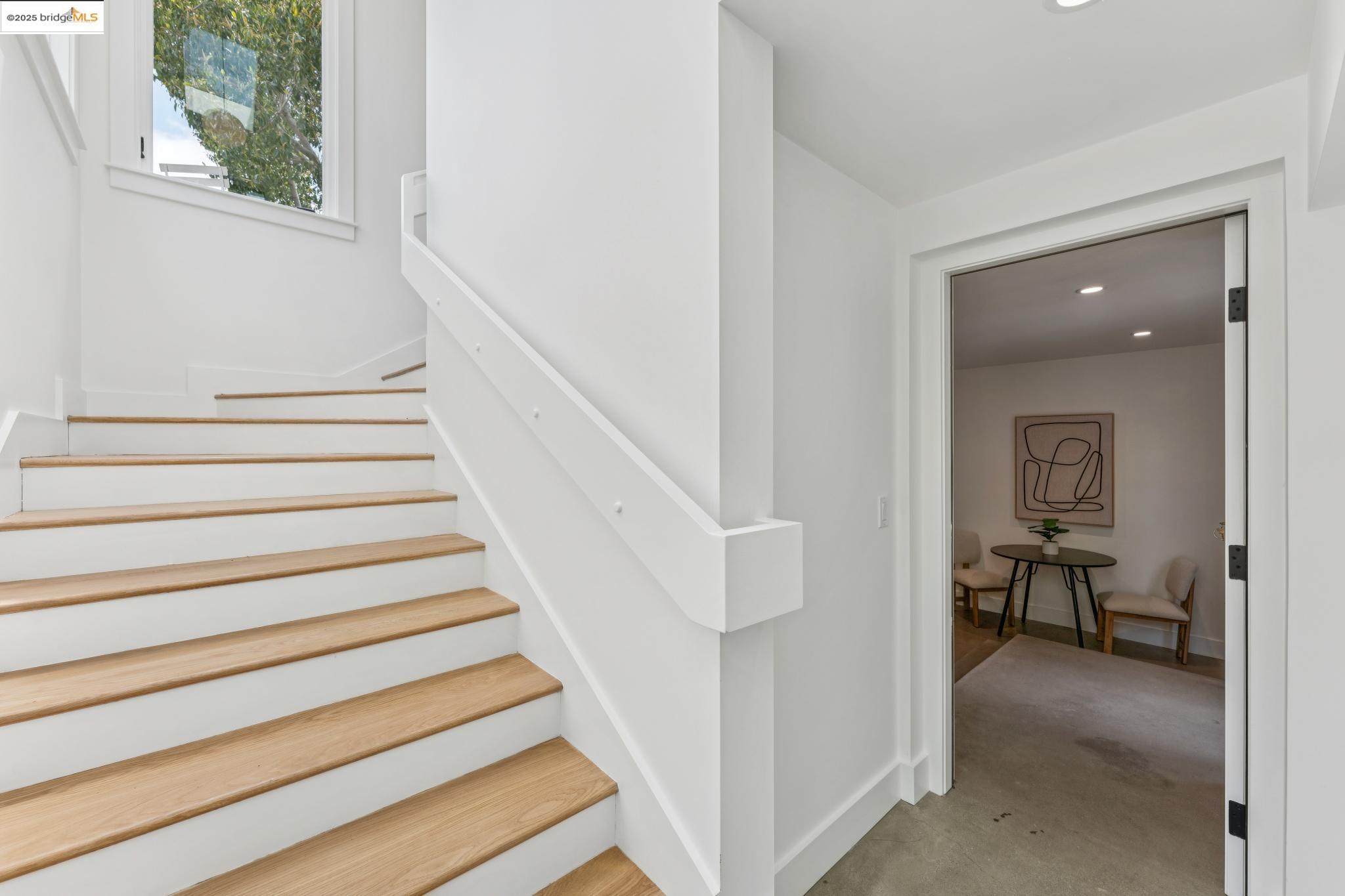 Detail Gallery Image 32 of 58 For 676 45th St, Oakland,  CA 94609 - – Beds | – Baths