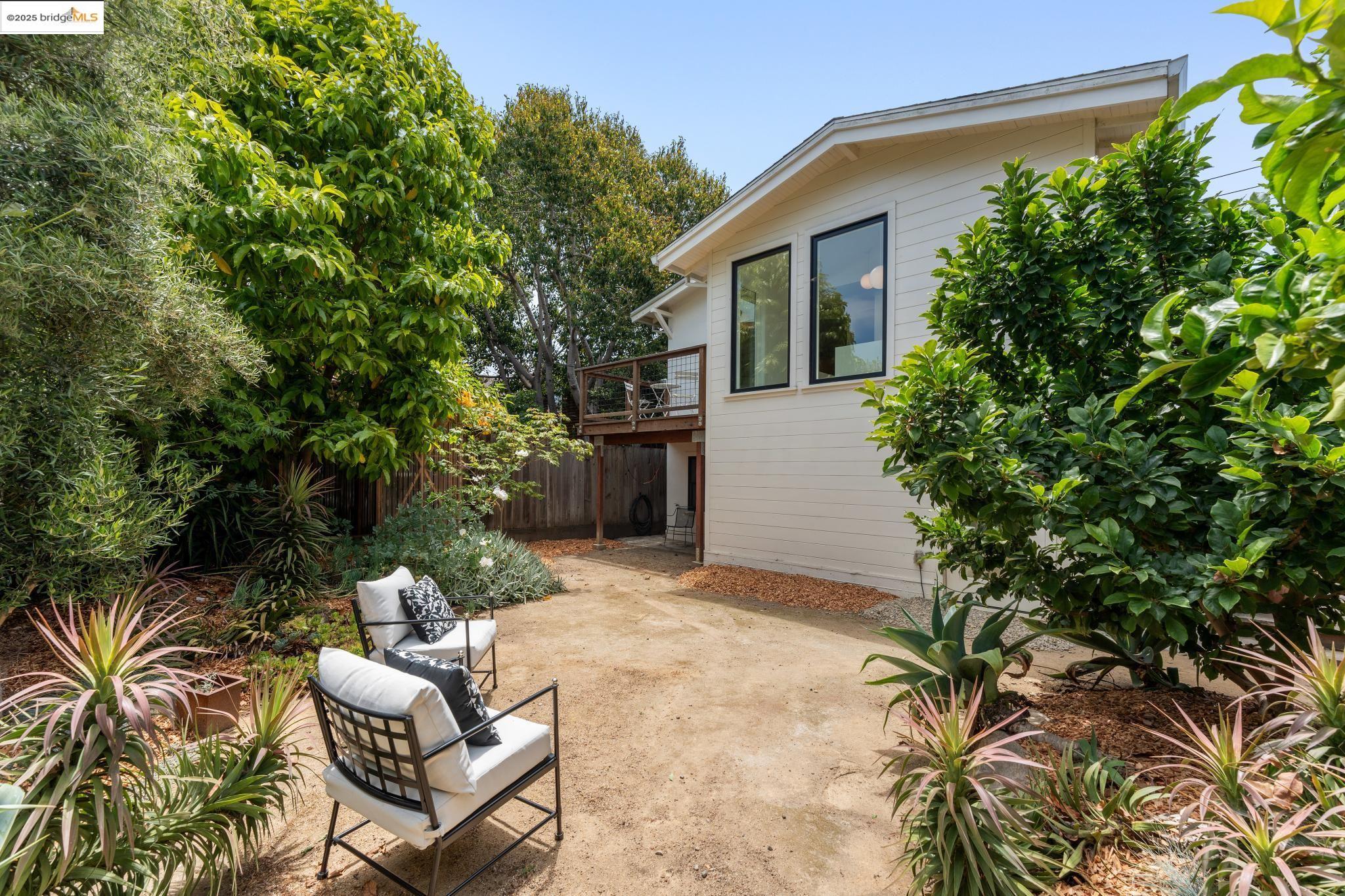 Detail Gallery Image 44 of 58 For 676 45th St, Oakland,  CA 94609 - – Beds | – Baths