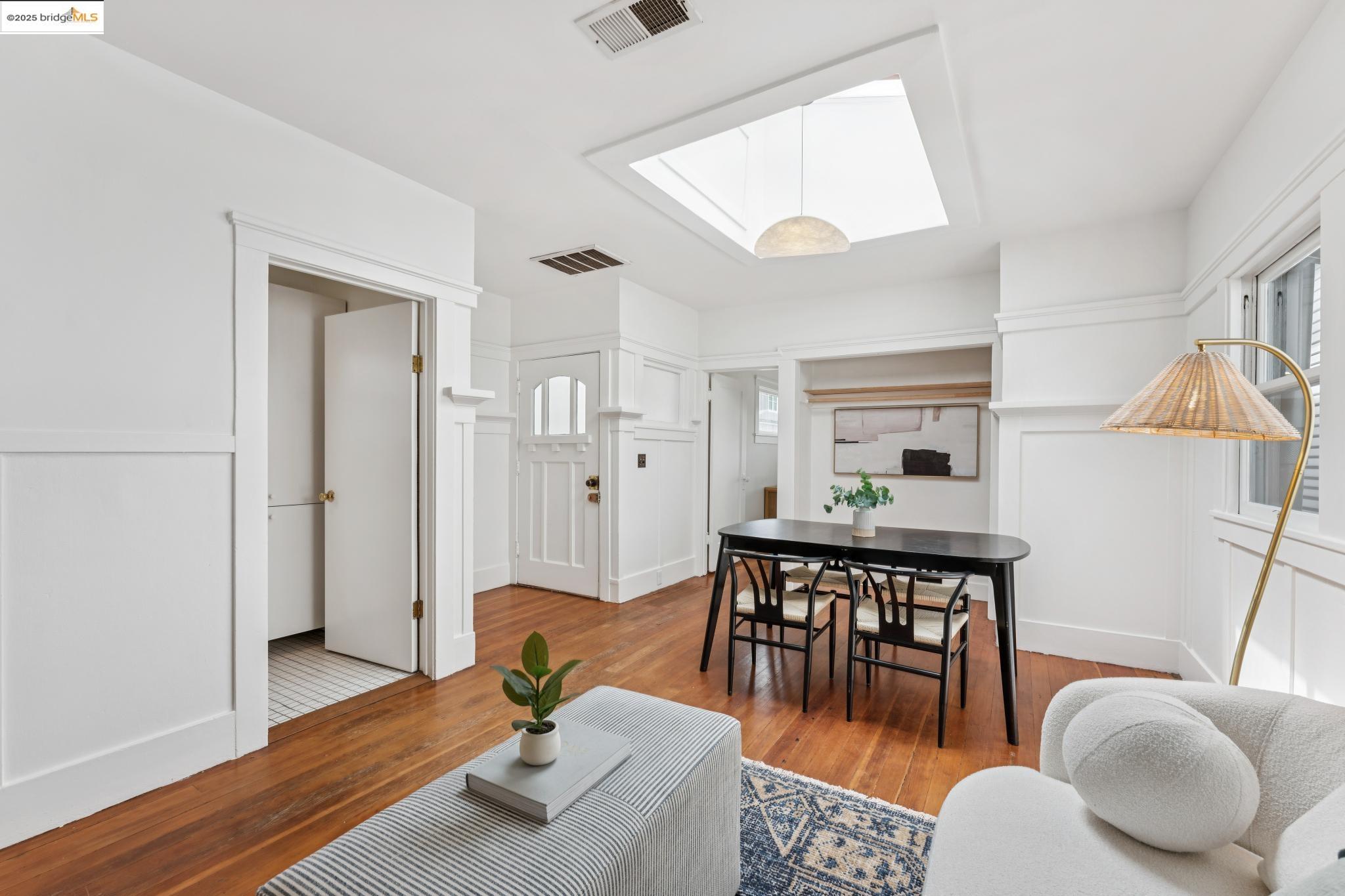 Detail Gallery Image 50 of 58 For 676 45th St, Oakland,  CA 94609 - – Beds | – Baths