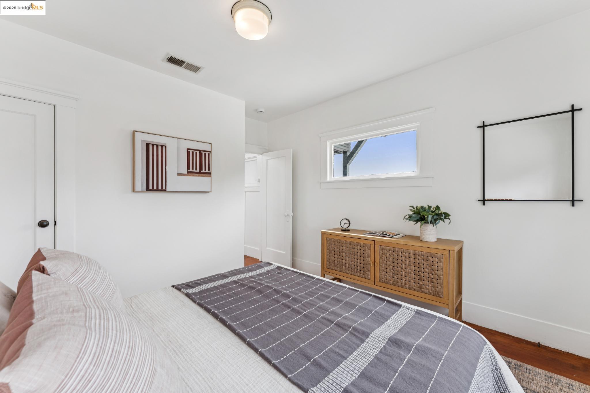 Detail Gallery Image 57 of 58 For 676 45th St, Oakland,  CA 94609 - – Beds | – Baths