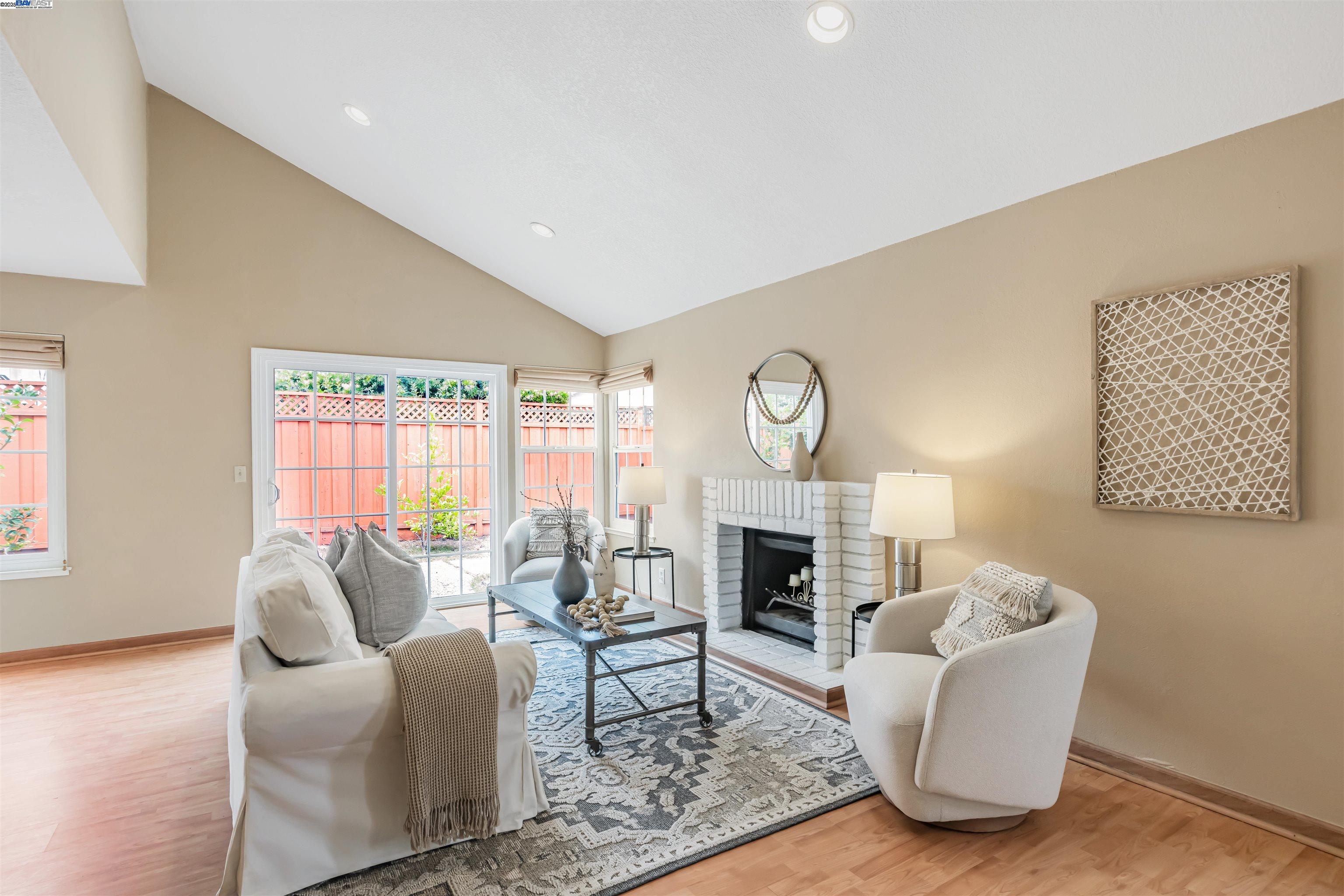 Detail Gallery Image 5 of 32 For 14935 Fjord St, San Leandro,  CA 94578 - 4 Beds | 2/1 Baths