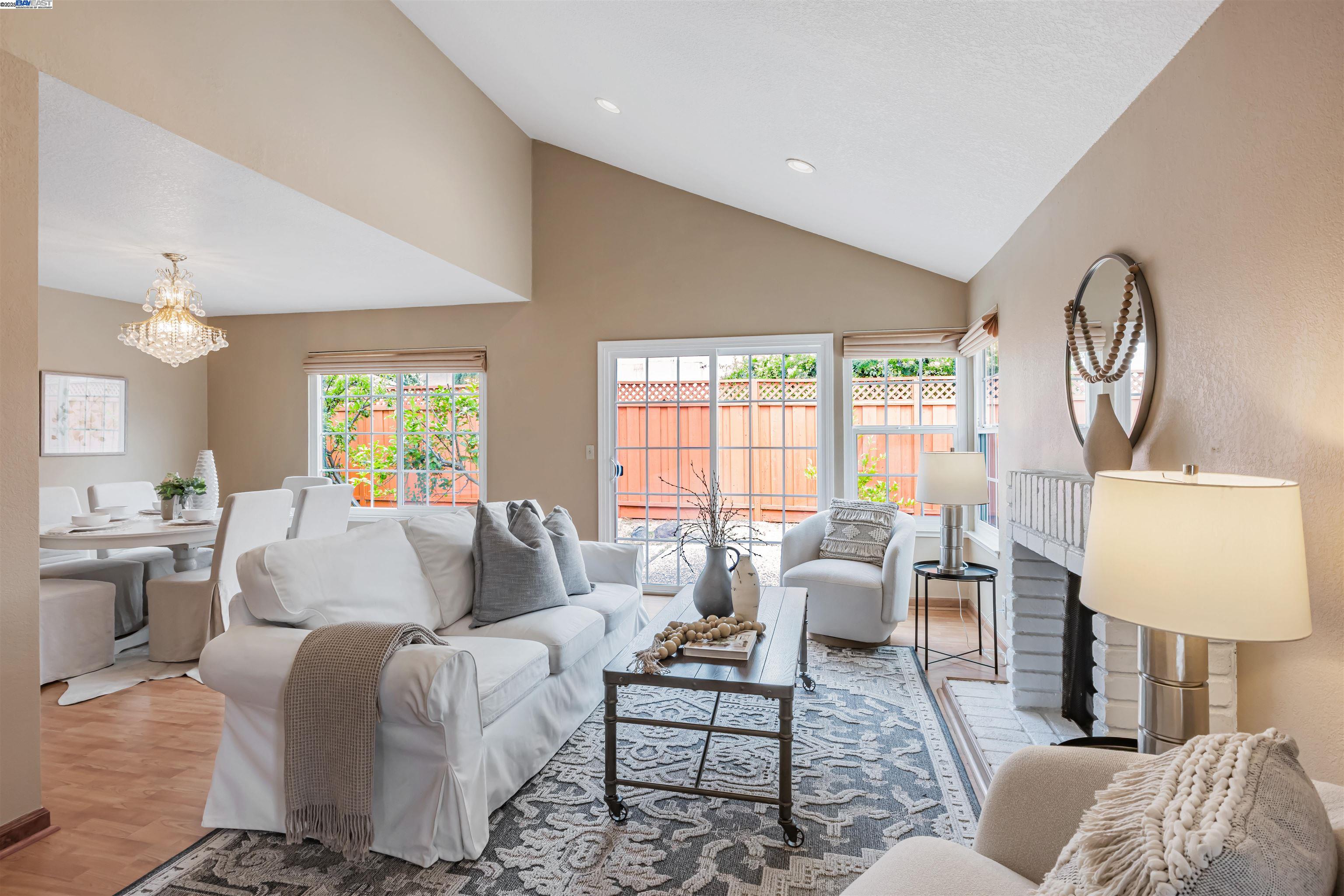 Detail Gallery Image 8 of 32 For 14935 Fjord St, San Leandro,  CA 94578 - 4 Beds | 2/1 Baths