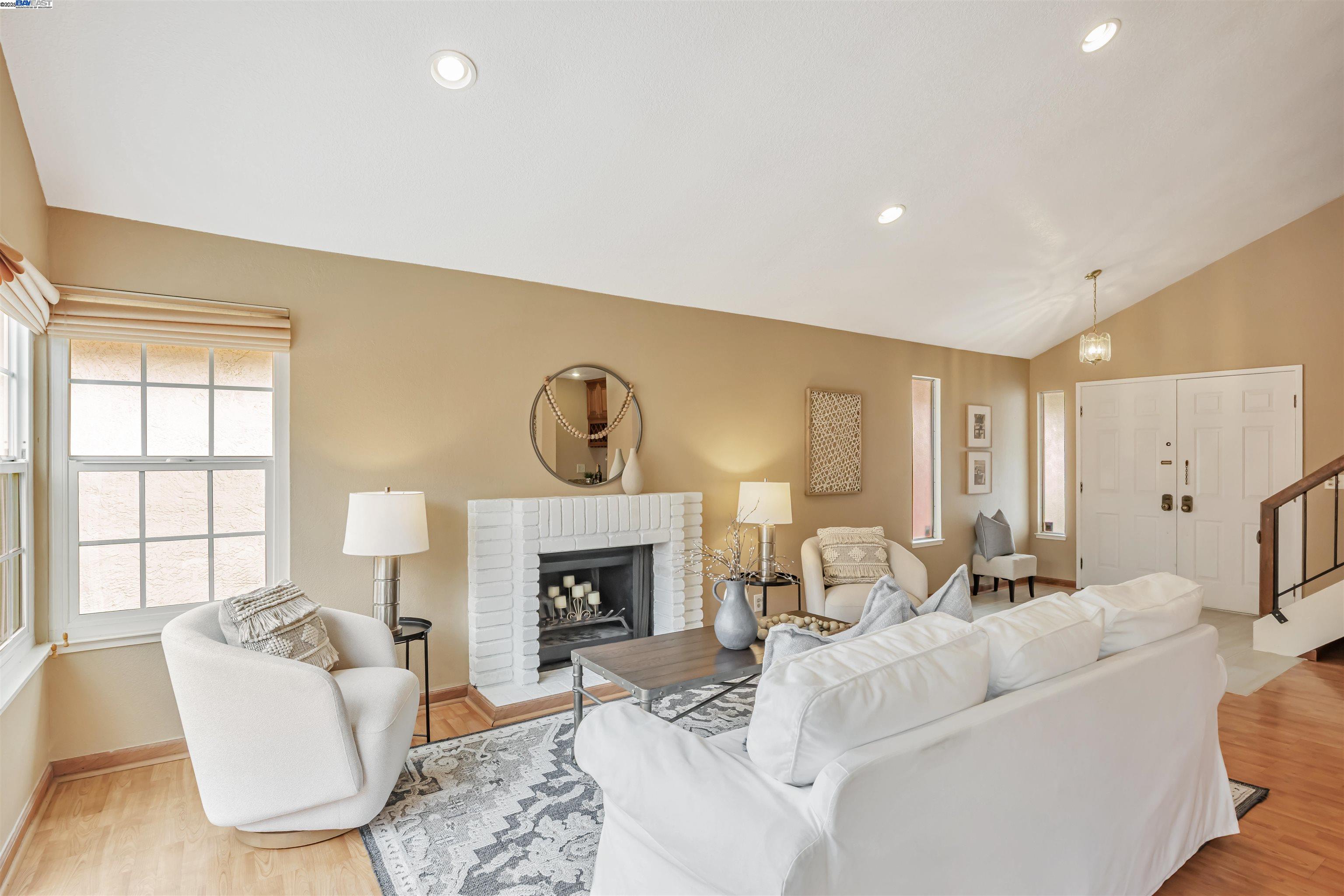 Detail Gallery Image 9 of 32 For 14935 Fjord St, San Leandro,  CA 94578 - 4 Beds | 2/1 Baths