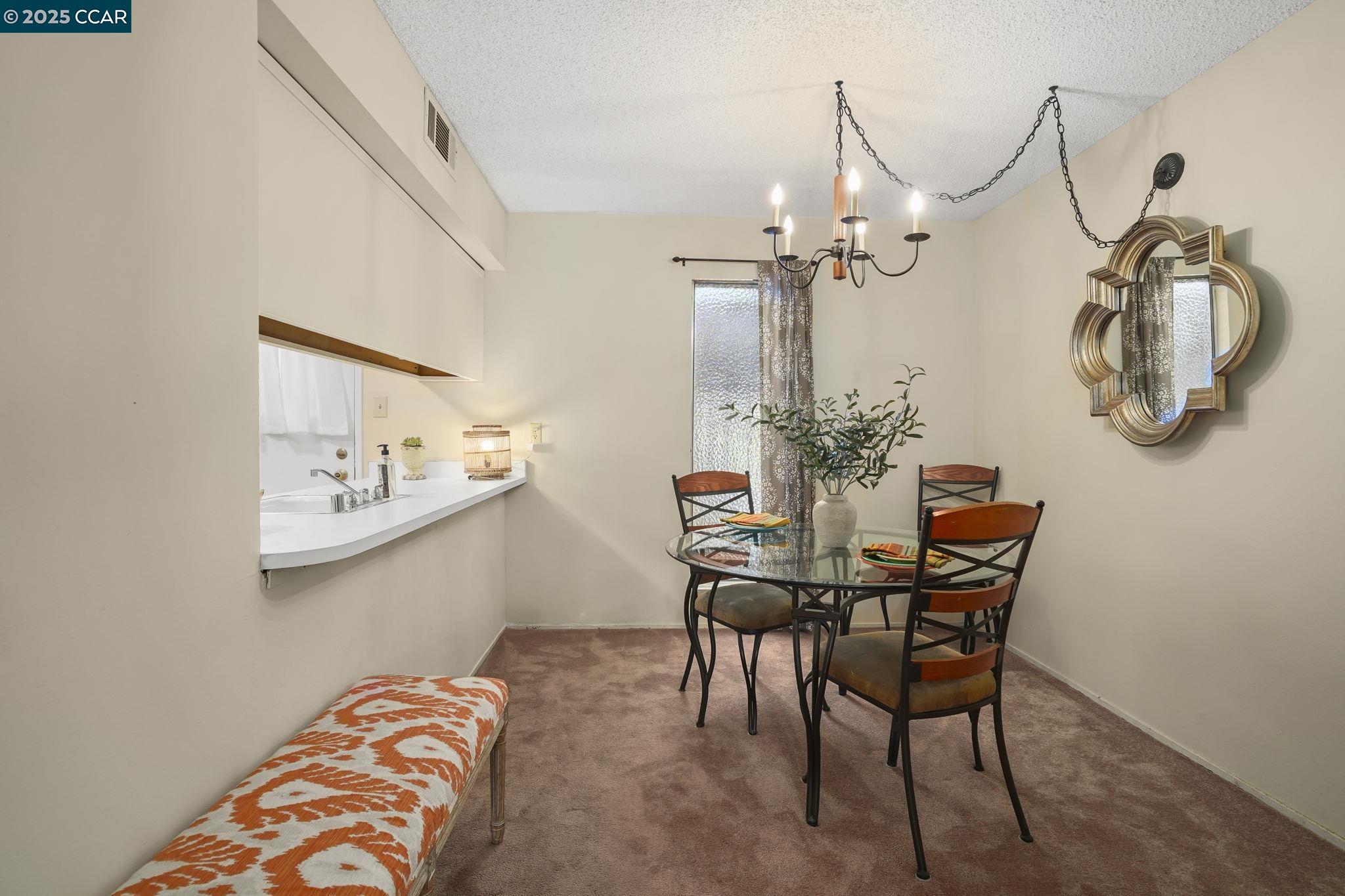 Photo #8: 41101482 Listing: Photo #8