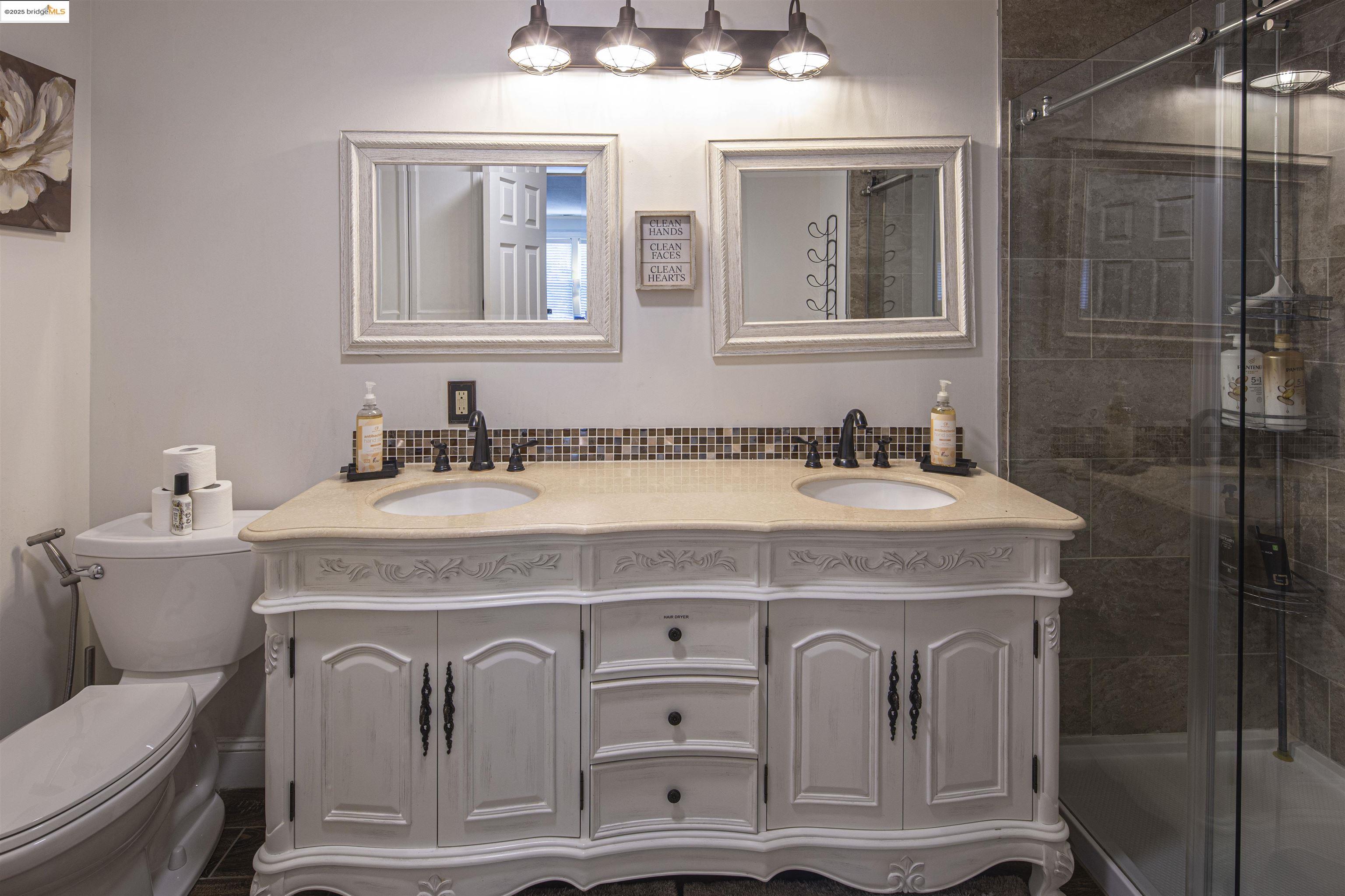 Detail Gallery Image 37 of 60 For 20720 Longview St, Groveland,  CA 95321 - 4 Beds | 3/1 Baths