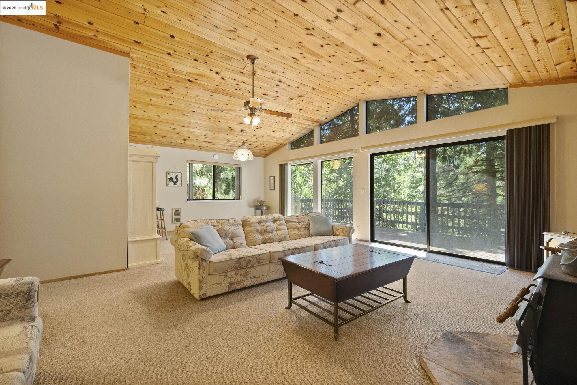 Detail Gallery Image 20 of 41 For 25489 Bambi Ln, Cold Springs,  CA 95335 - 2 Beds | 2/1 Baths