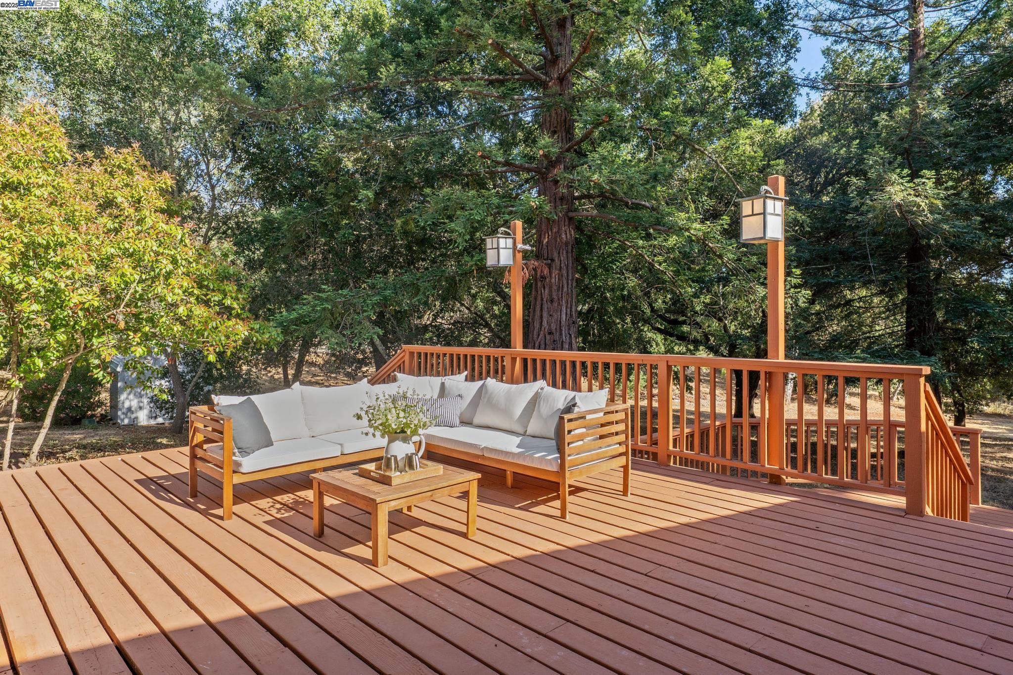 1840 Thornsberry Rd, Sonoma, California 95476, 3 Bedrooms Bedrooms, 4 Rooms Rooms,2 BathroomsBathrooms,Residential,For Sale,1840 Thornsberry Rd,41101485