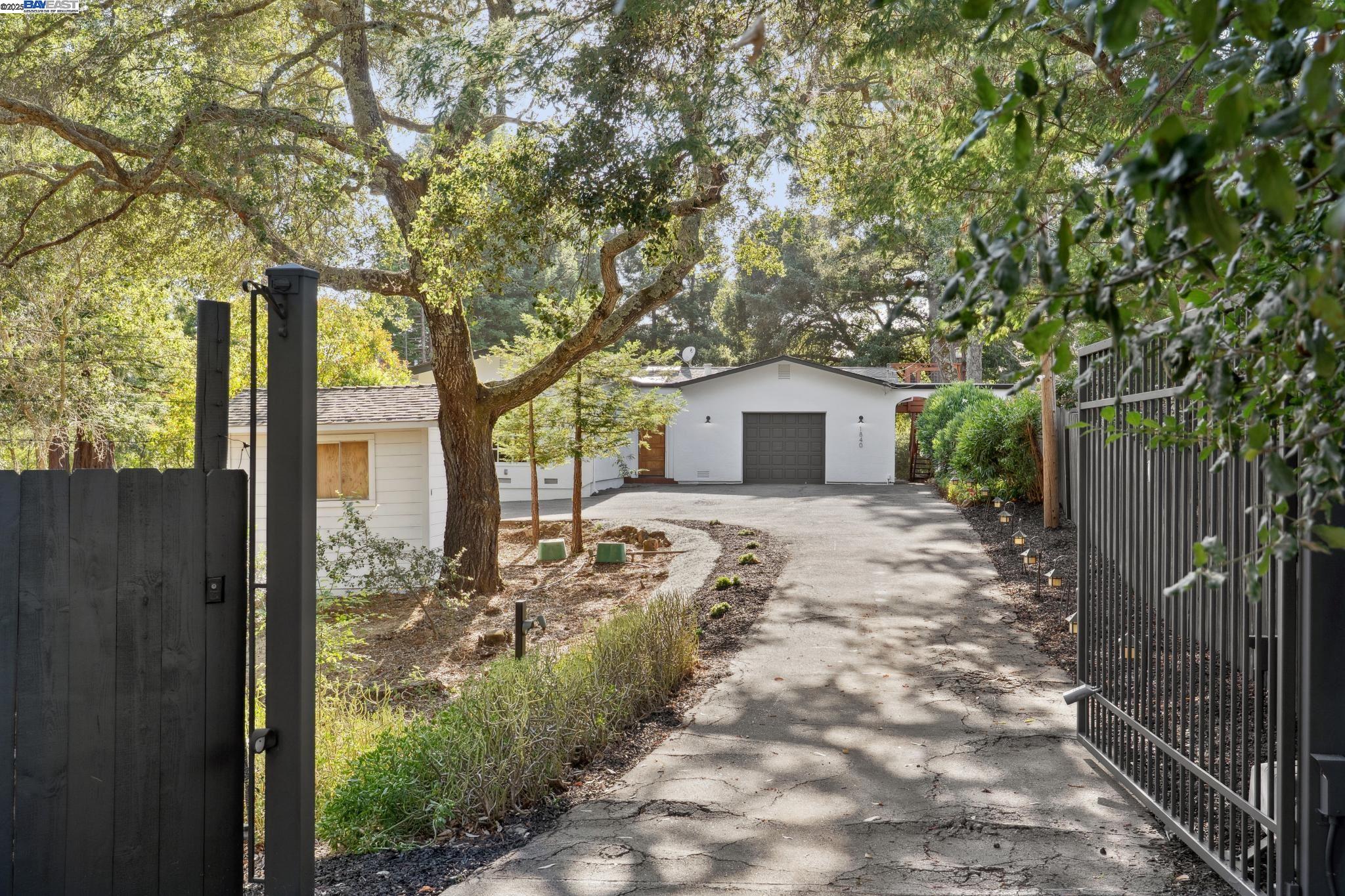 1840 Thornsberry Rd, Sonoma, California 95476, 3 Bedrooms Bedrooms, 4 Rooms Rooms,2 BathroomsBathrooms,Residential,For Sale,1840 Thornsberry Rd,41101485