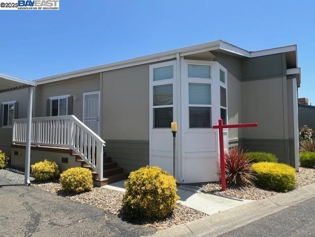 Detail Gallery Image 38 of 45 For 1200 W Winton Ave #203,  Hayward,  CA 94545 - 3 Beds | 2 Baths
