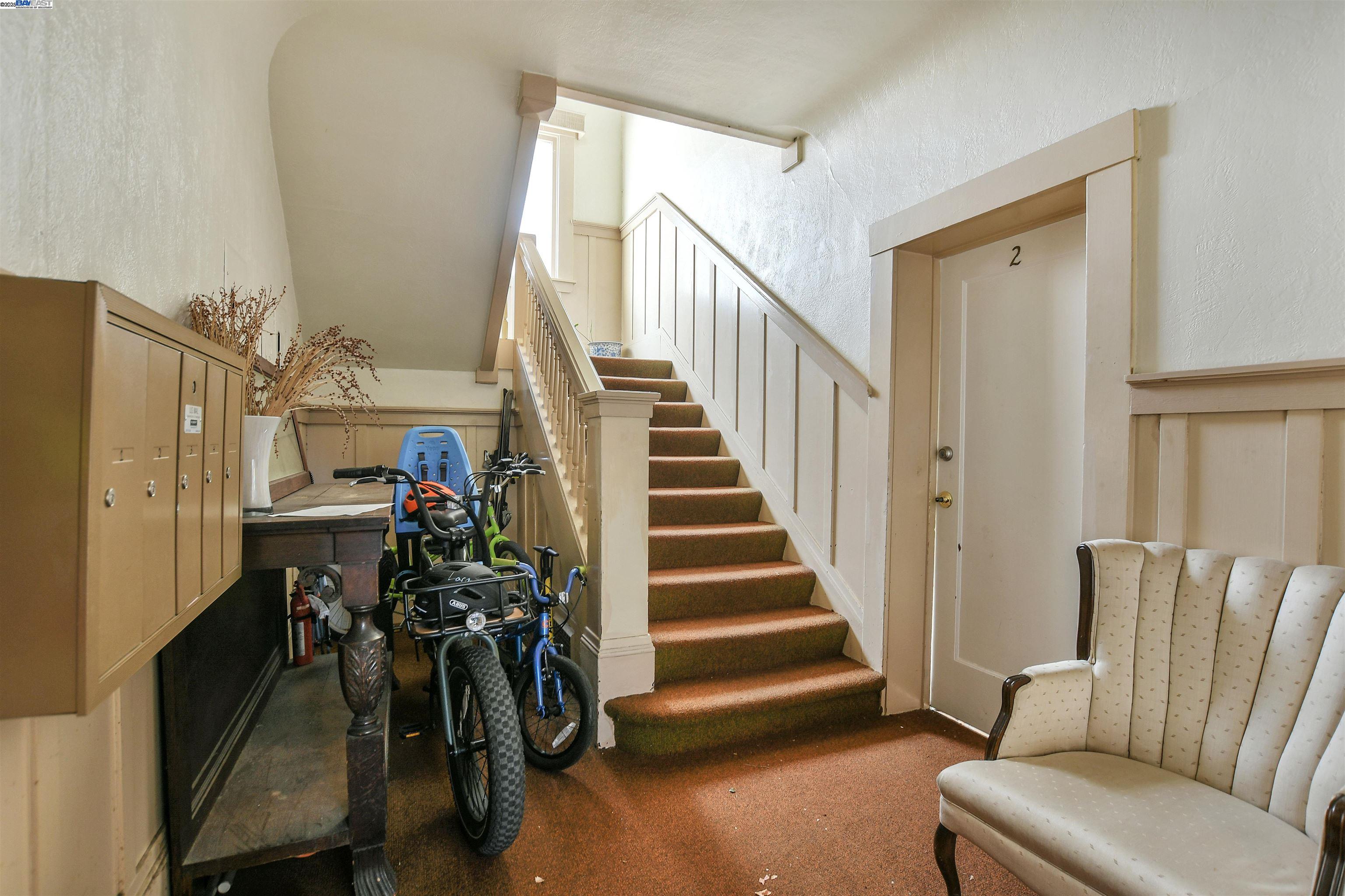 Detail Gallery Image 4 of 17 For 254 Perkins St., Oakland,  CA 94610 - – Beds | – Baths