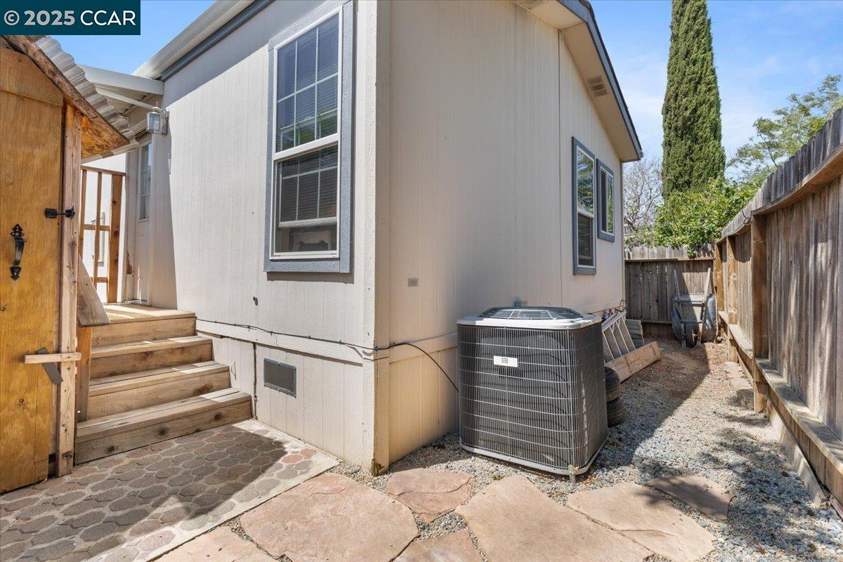 Detail Gallery Image 24 of 27 For 193 Maureen Cir #193,  Bay Point,  CA 94565 - 3 Beds | 2 Baths