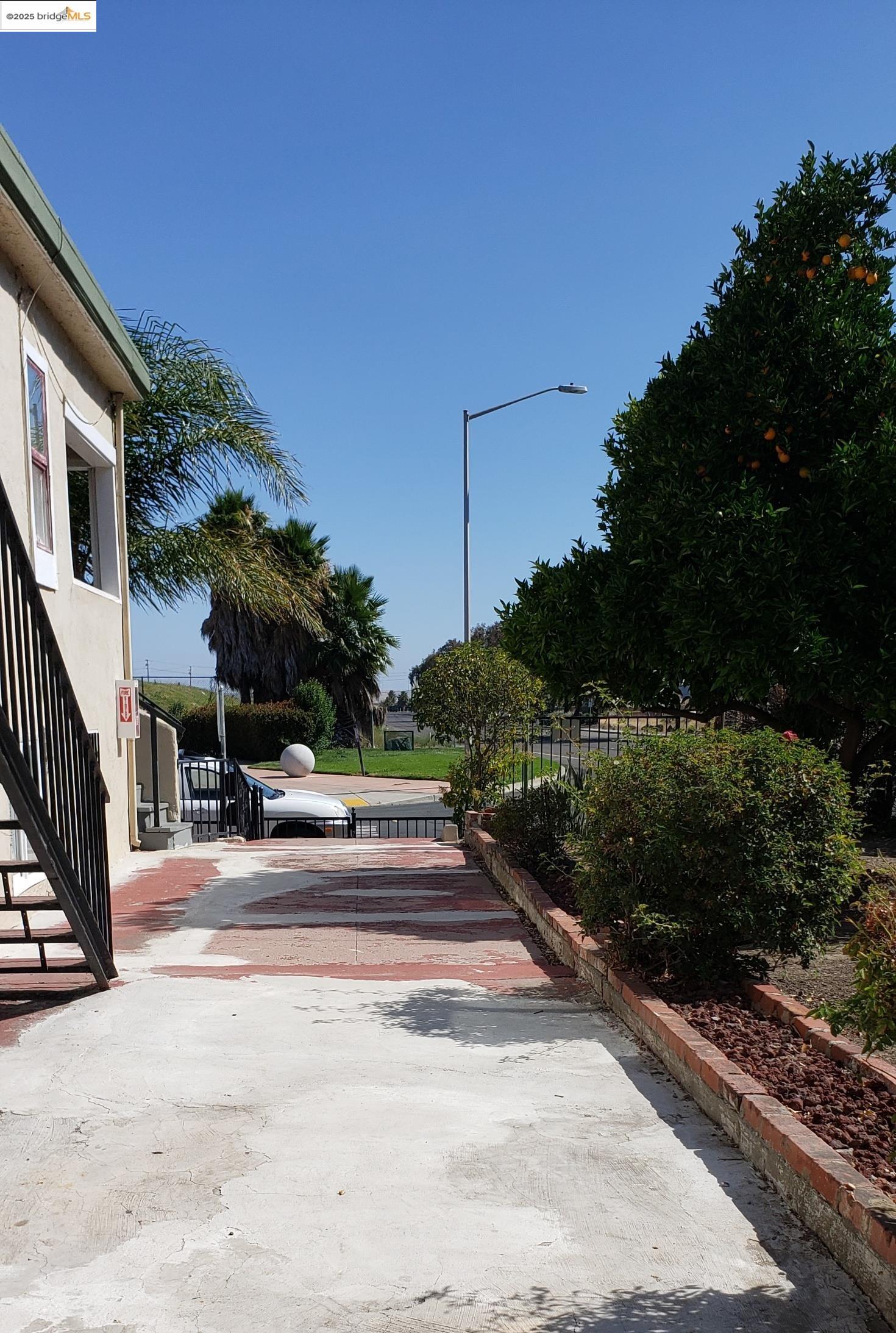 498 E 8th Street, Pittsburg, California 94565, 2 Bedrooms Bedrooms, 4 Rooms Rooms,1 BathroomBathrooms,Residential Lease,For Rent,498 E 8th Street,41101498
