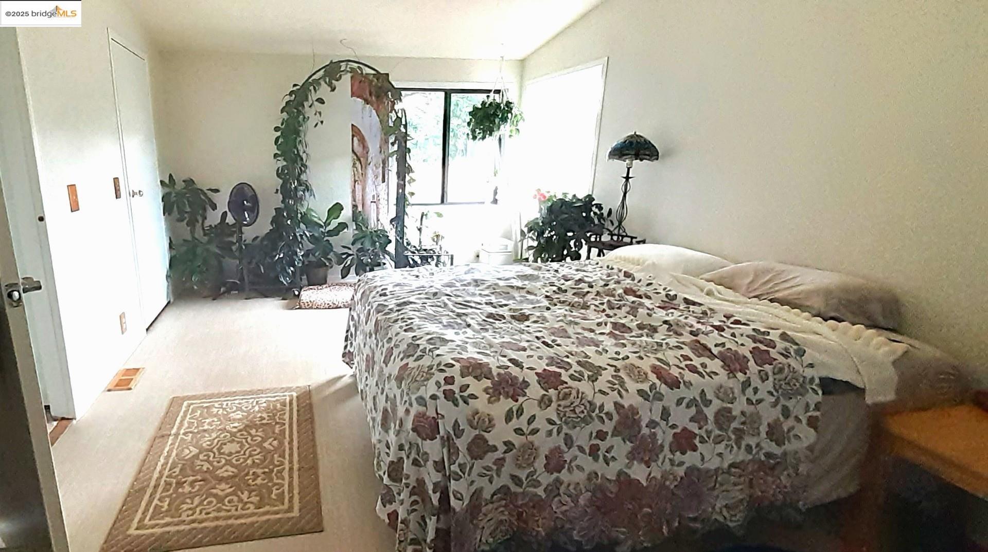 Detail Gallery Image 6 of 31 For 136 Castle Ct, Fortuna,  CA 95540 - 2 Beds | 2 Baths