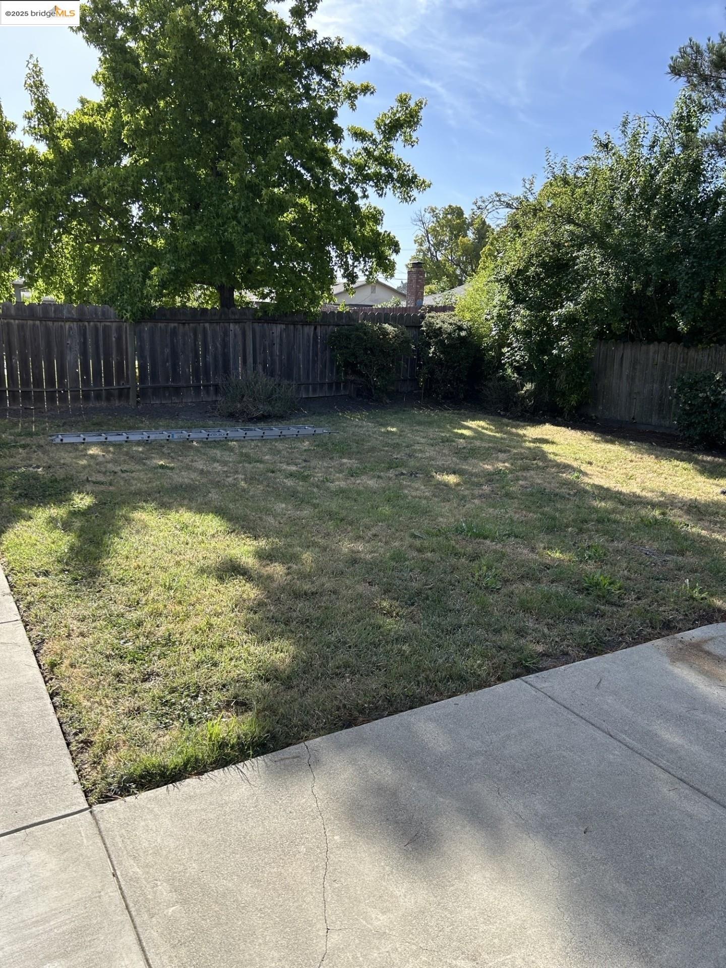 Detail Gallery Image 22 of 27 For 2358 Wright Ave, Pinole,  CA 94564 - 3 Beds | 2 Baths