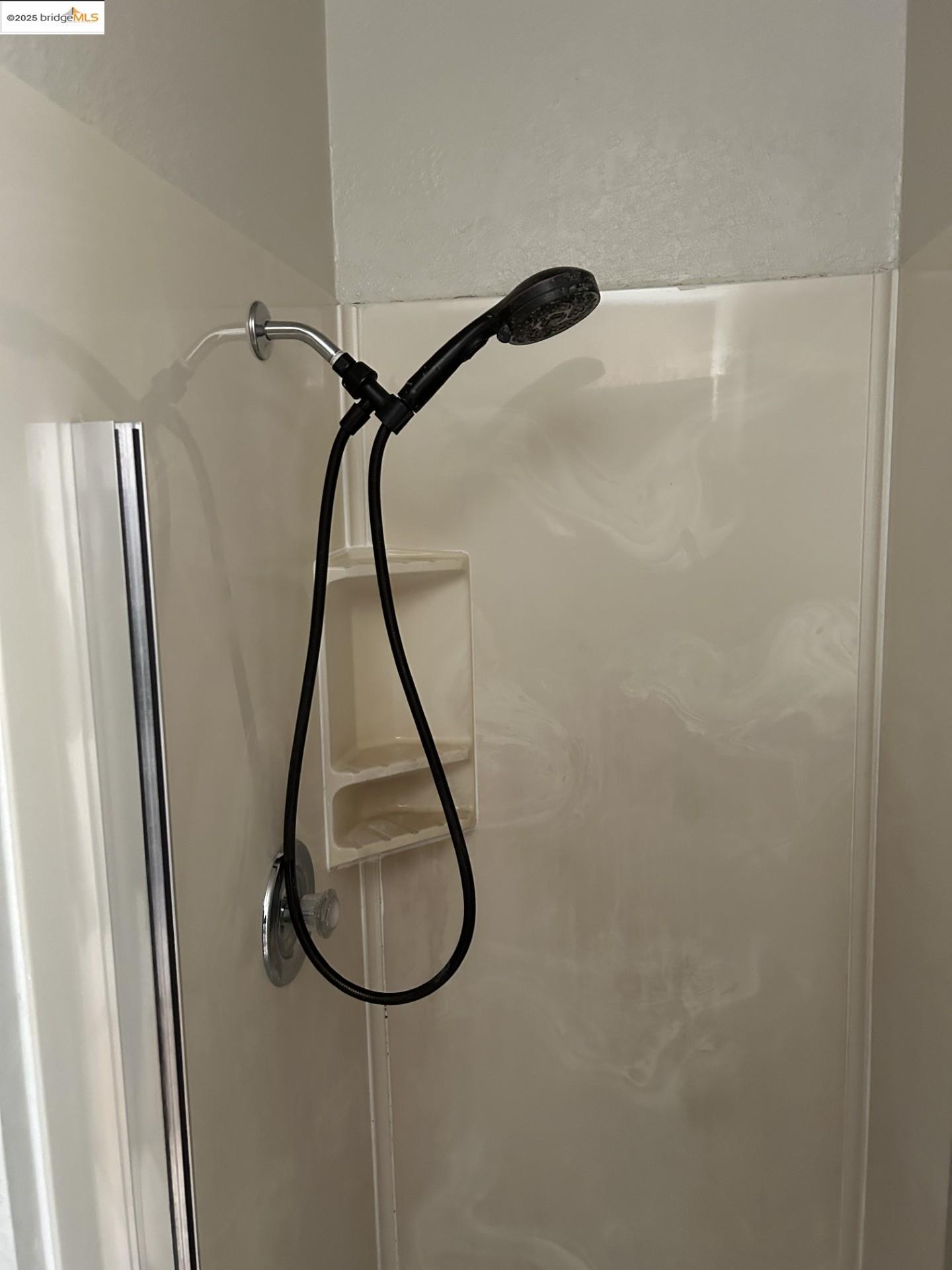 Detail Gallery Image 5 of 27 For 2358 Wright Ave, Pinole,  CA 94564 - 3 Beds | 2 Baths