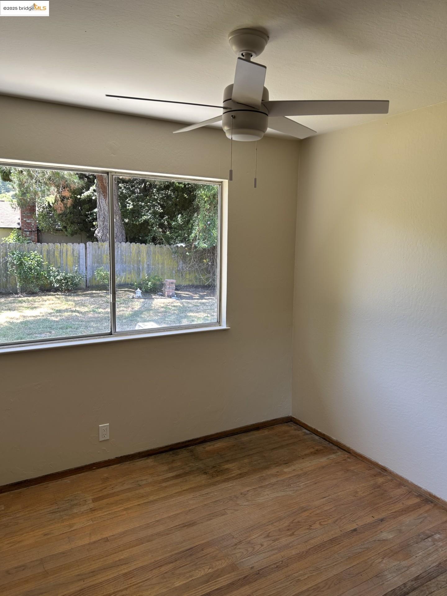 Detail Gallery Image 7 of 27 For 2358 Wright Ave, Pinole,  CA 94564 - 3 Beds | 2 Baths