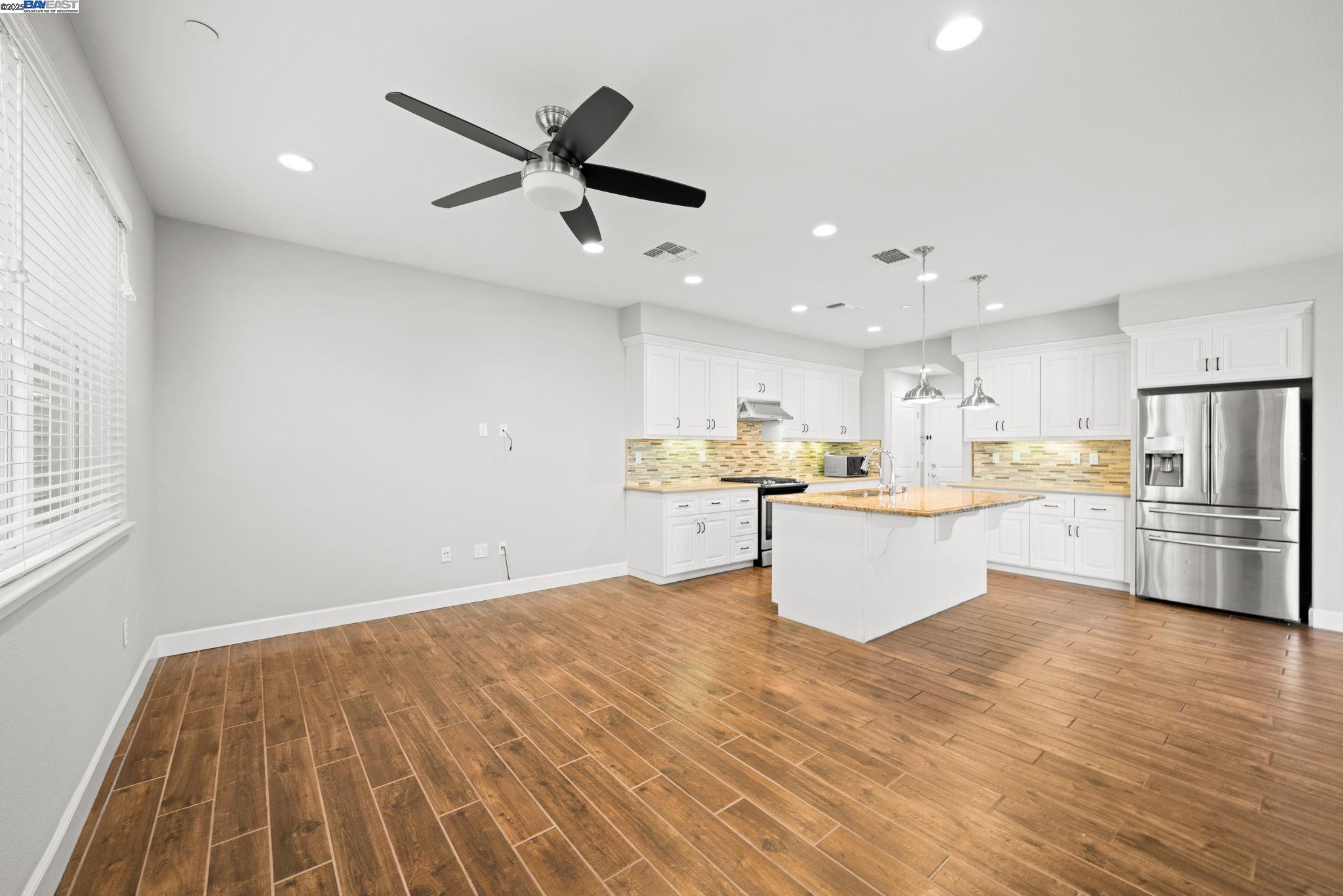 Detail Gallery Image 15 of 48 For 8563 Schooner Way, Newark,  CA 94560 - 4 Beds | 2/1 Baths