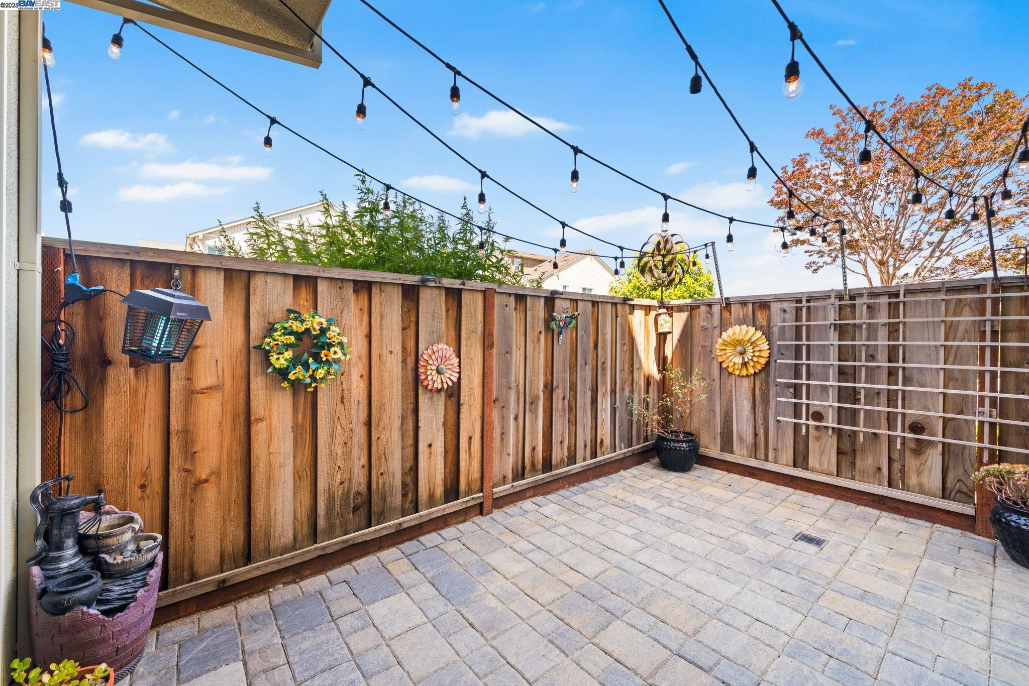 Detail Gallery Image 20 of 48 For 8563 Schooner Way, Newark,  CA 94560 - 4 Beds | 2/1 Baths