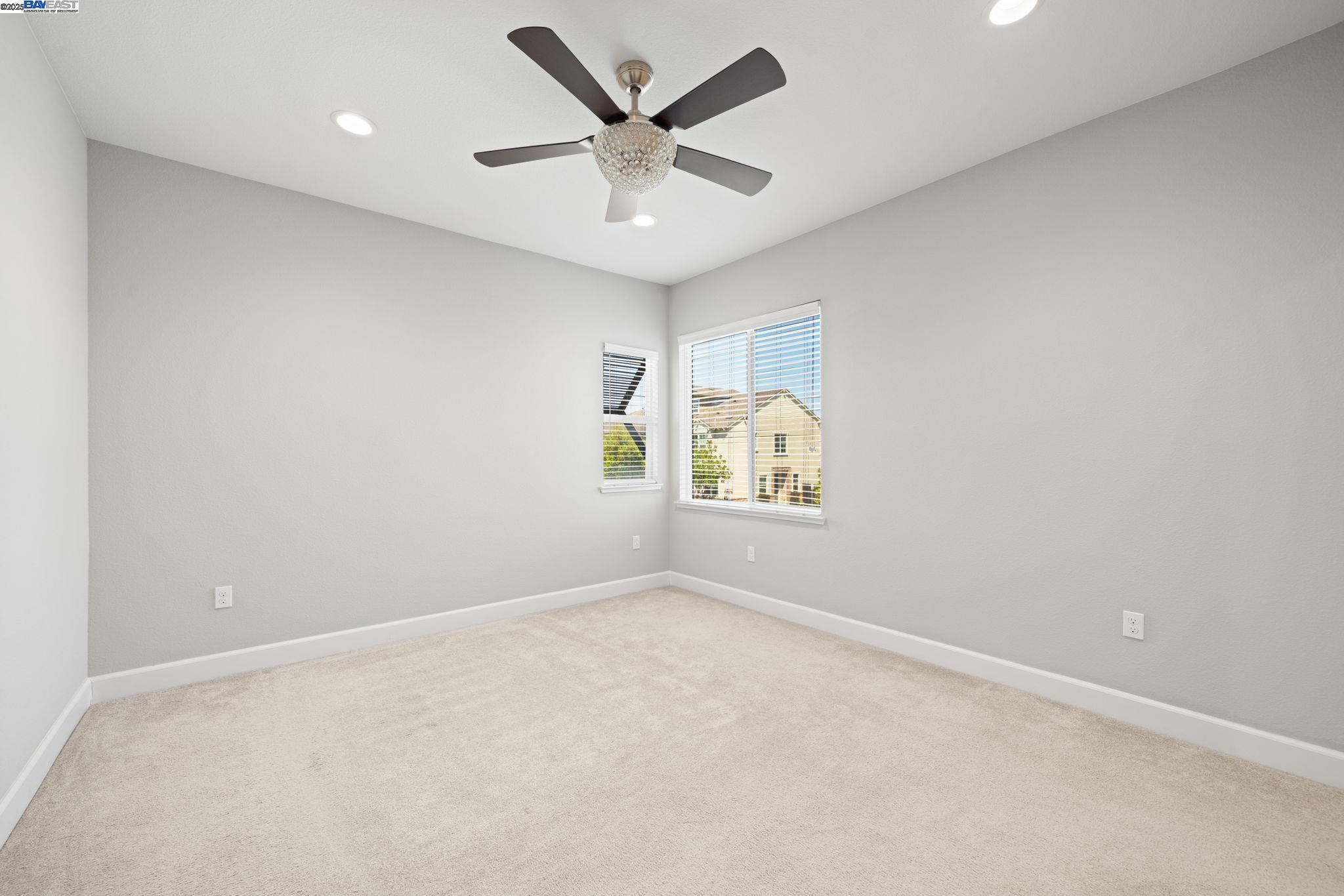 Detail Gallery Image 32 of 48 For 8563 Schooner Way, Newark,  CA 94560 - 4 Beds | 2/1 Baths