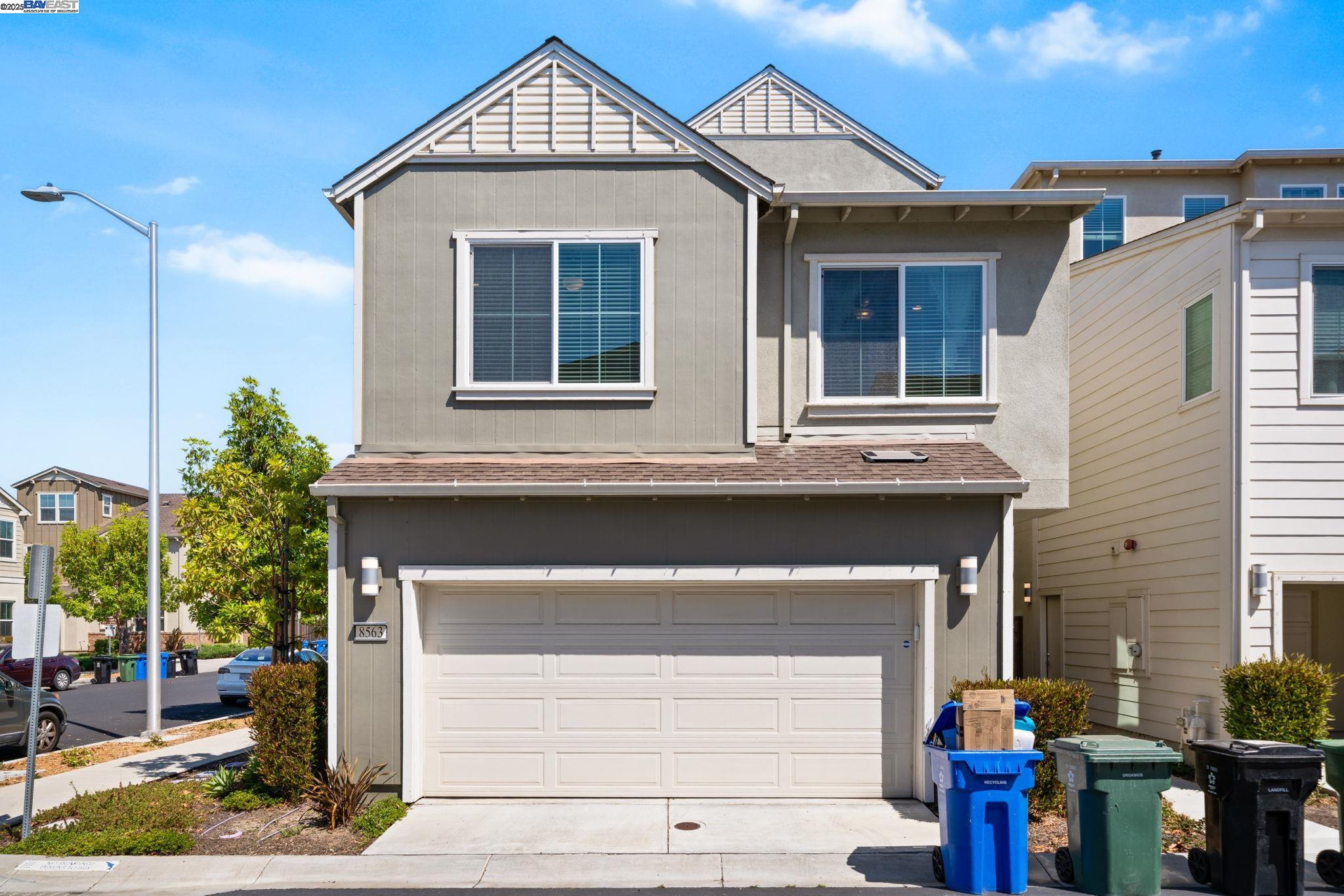 Detail Gallery Image 6 of 48 For 8563 Schooner Way, Newark,  CA 94560 - 4 Beds | 2/1 Baths