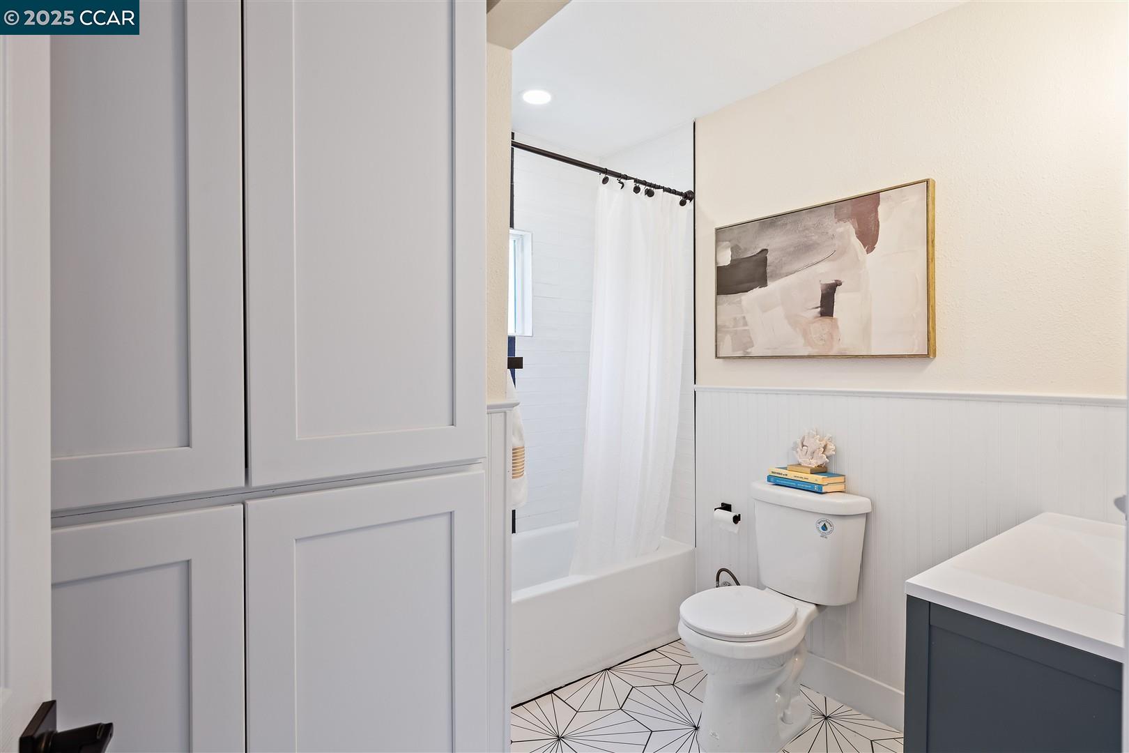 Detail Gallery Image 17 of 32 For 1321 Kelsey Street, Richmond,  CA 94801 - 2 Beds | 1 Baths